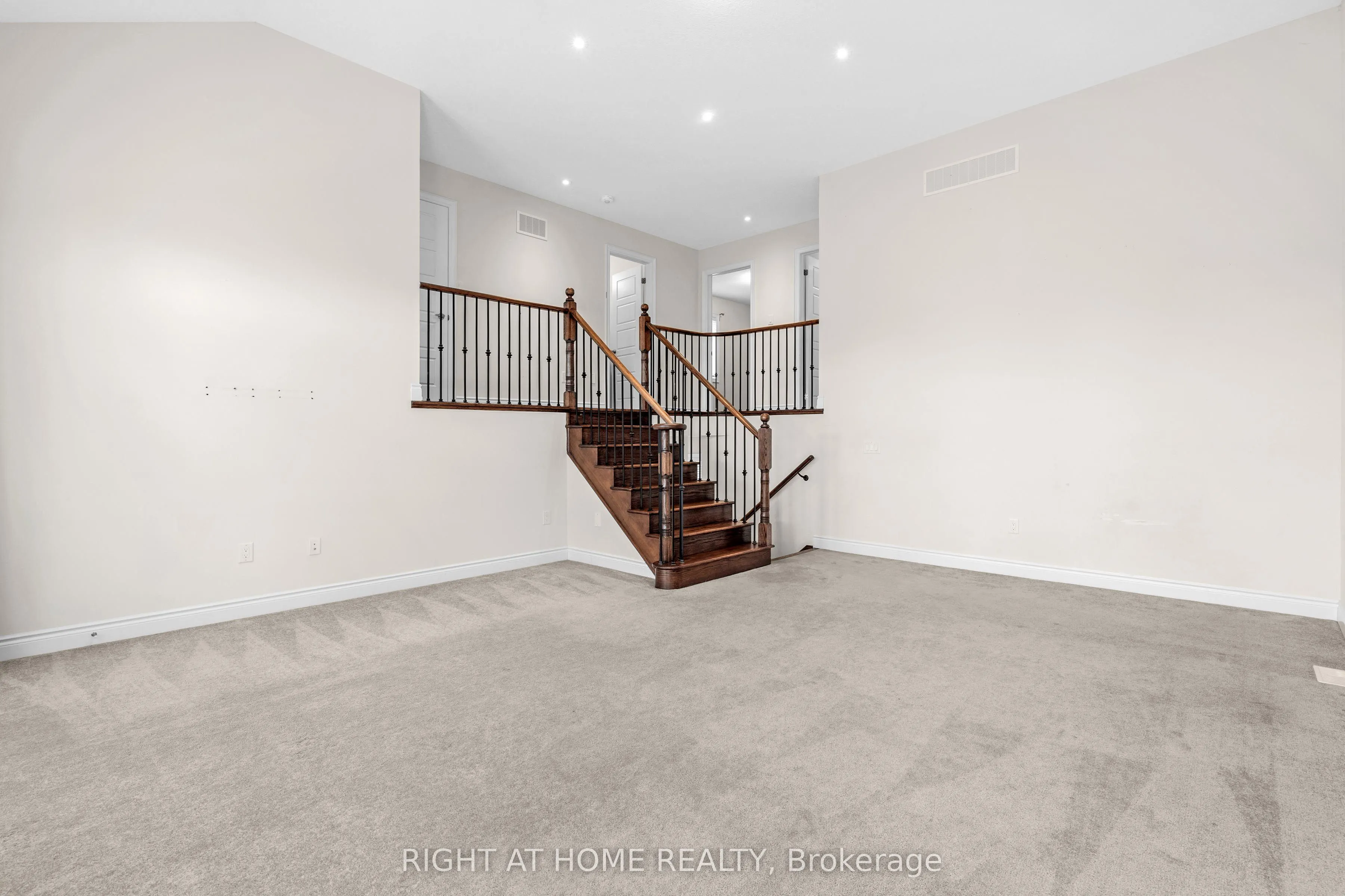 223 Thompson Road