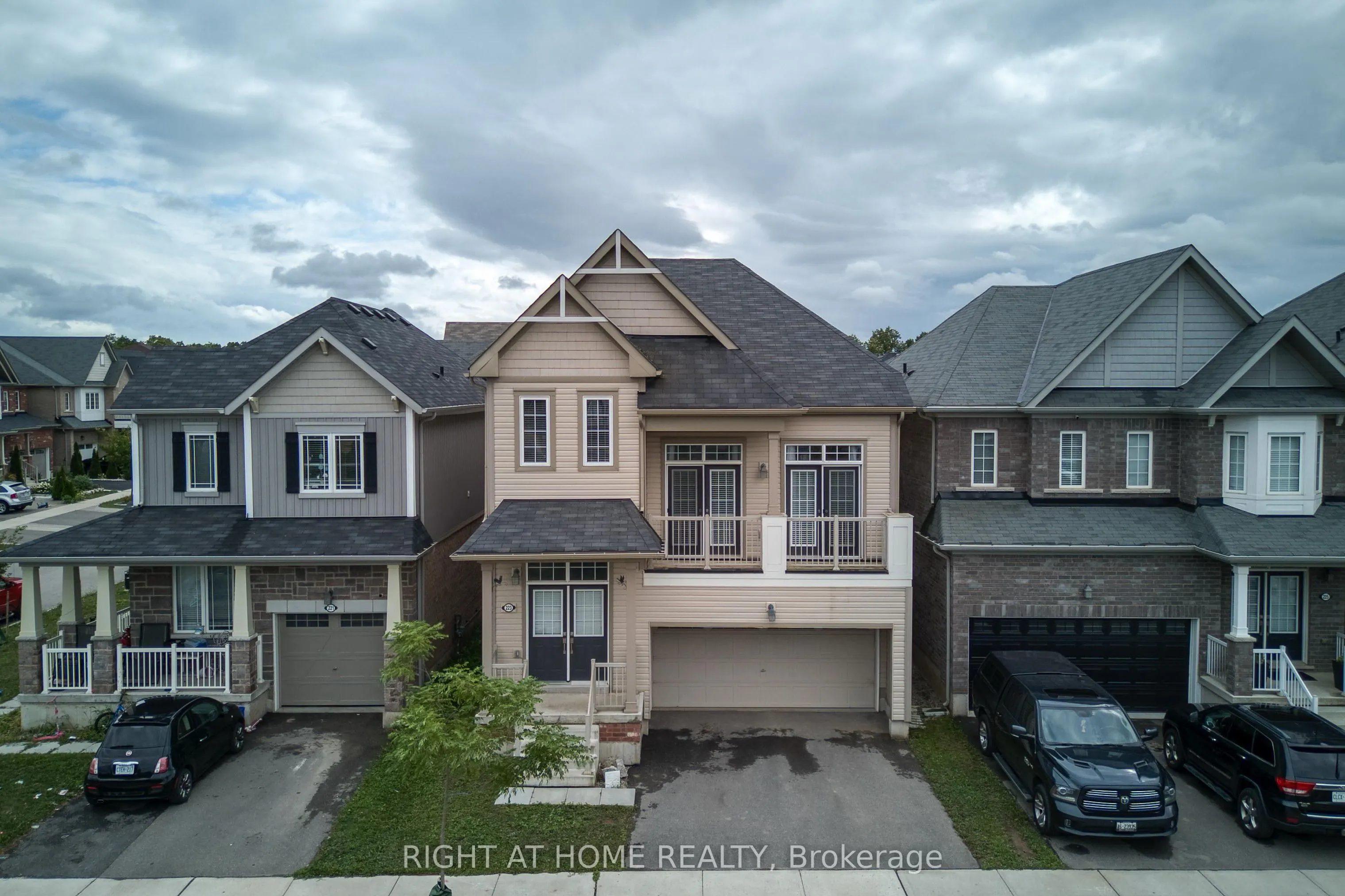 223 Thompson Road