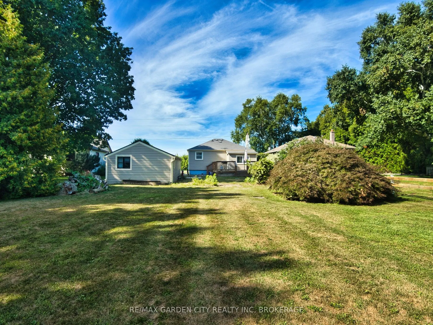 2430 Red Maple Avenue