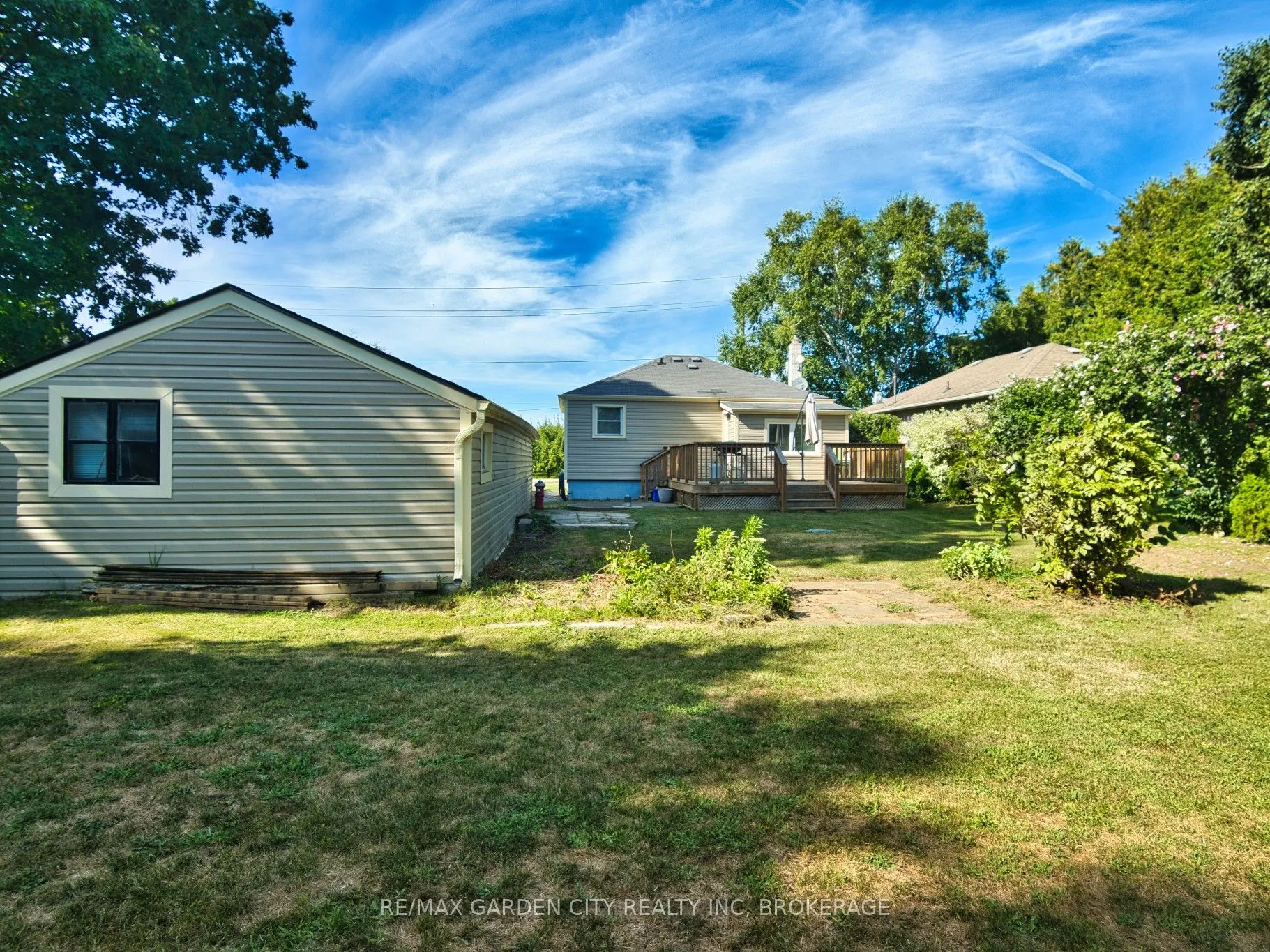 2430 Red Maple Avenue