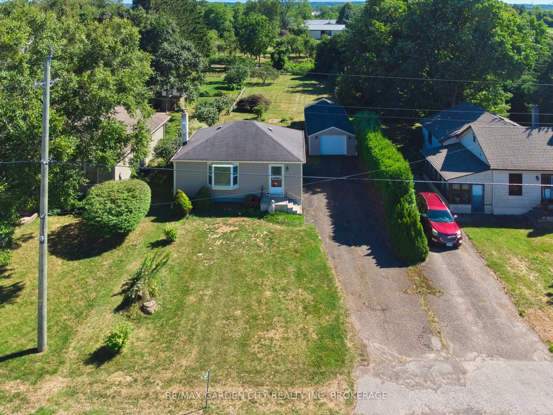 2430 Red Maple Avenue