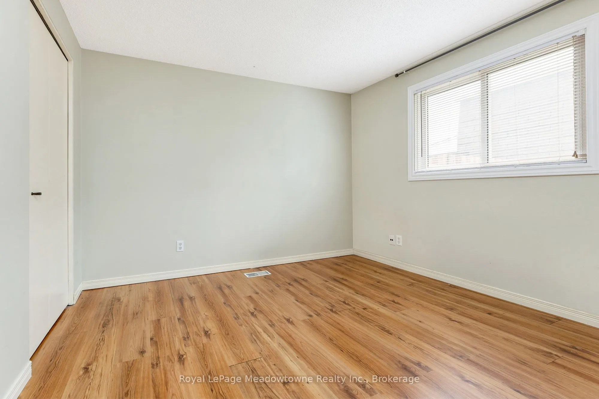 30 Cluthe Crescent