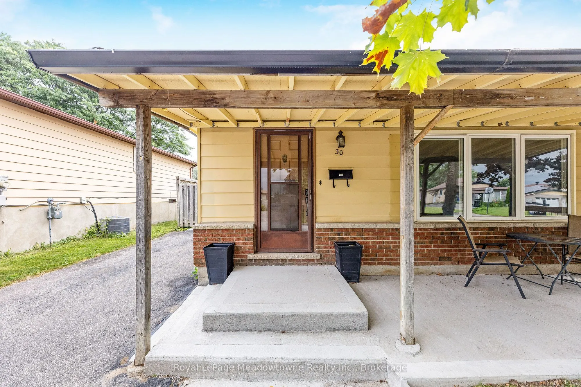 30 Cluthe Crescent