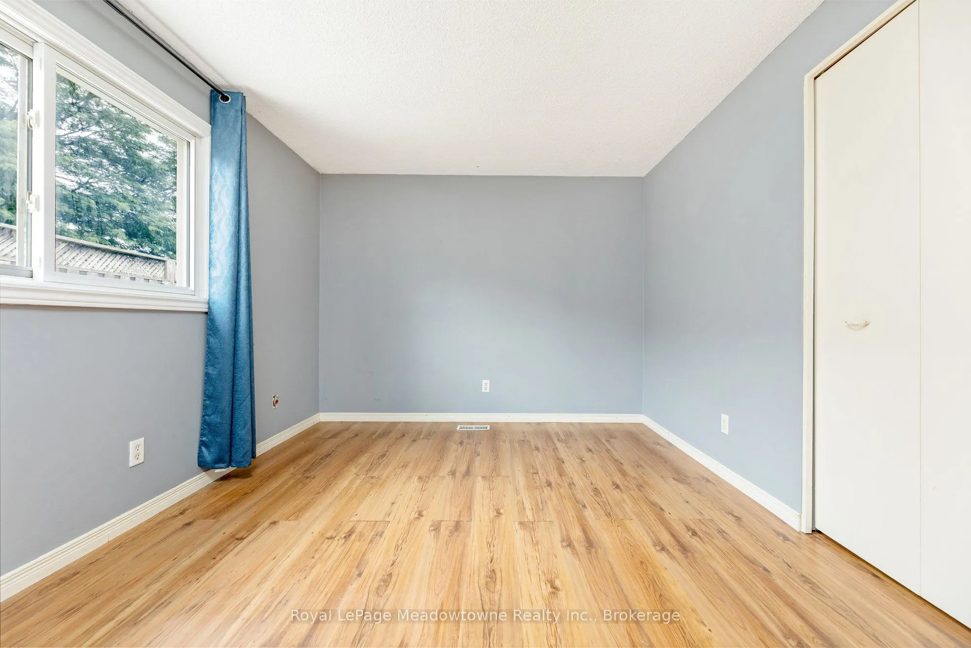 30 Cluthe Crescent