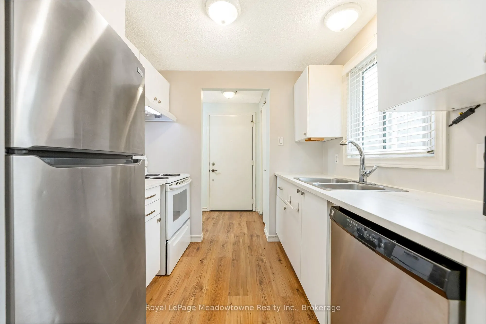 30 Cluthe Crescent