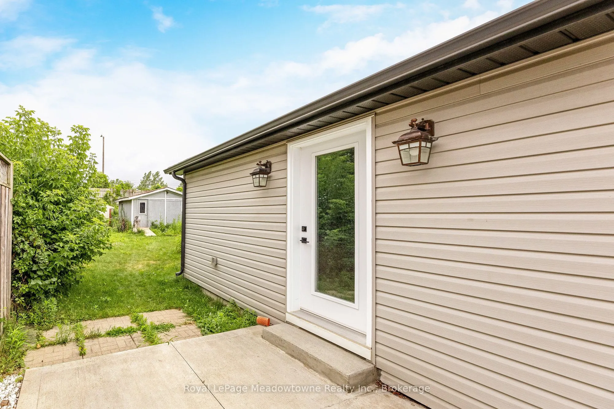 30 Cluthe Crescent