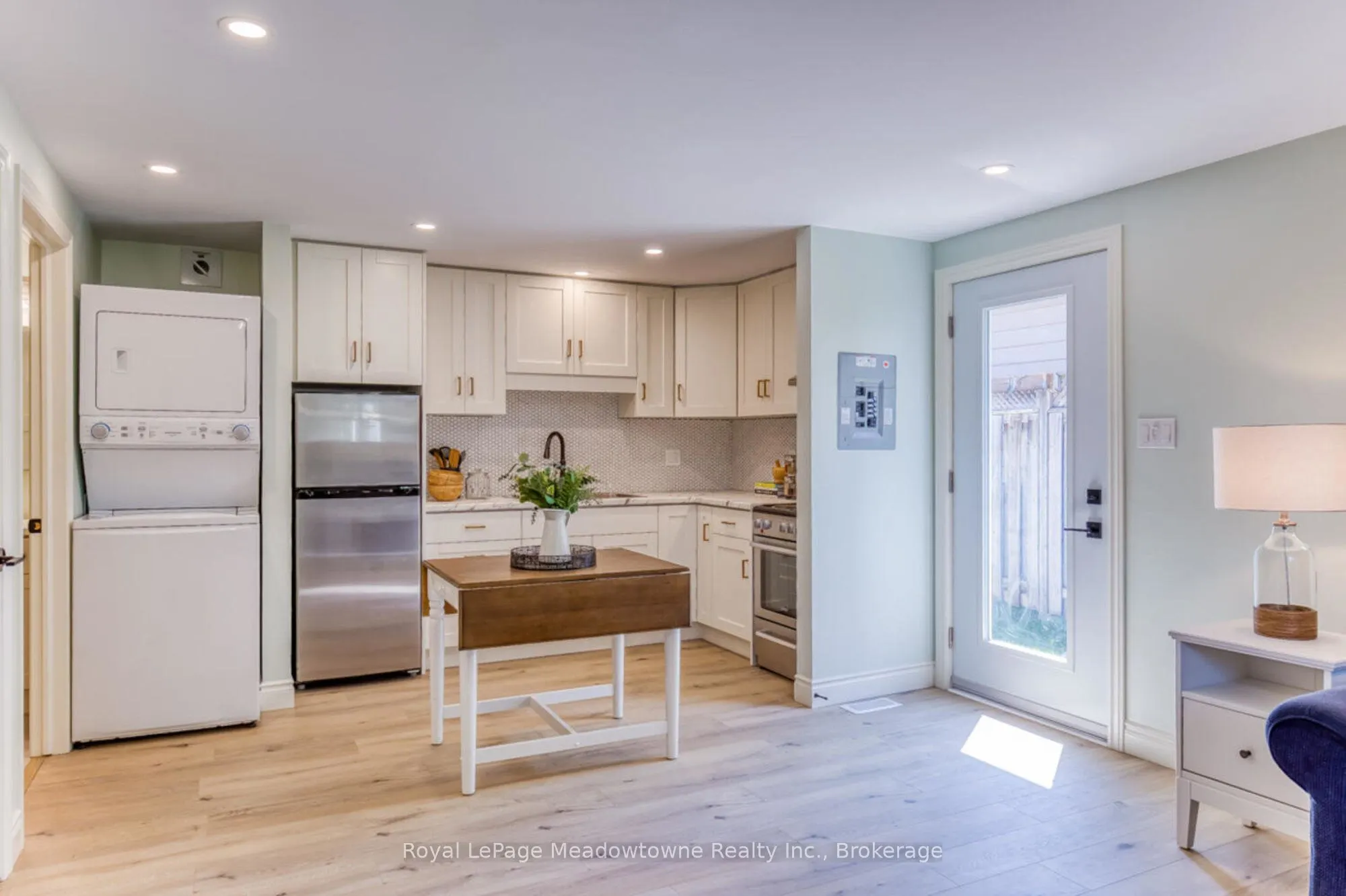 30 Cluthe Crescent
