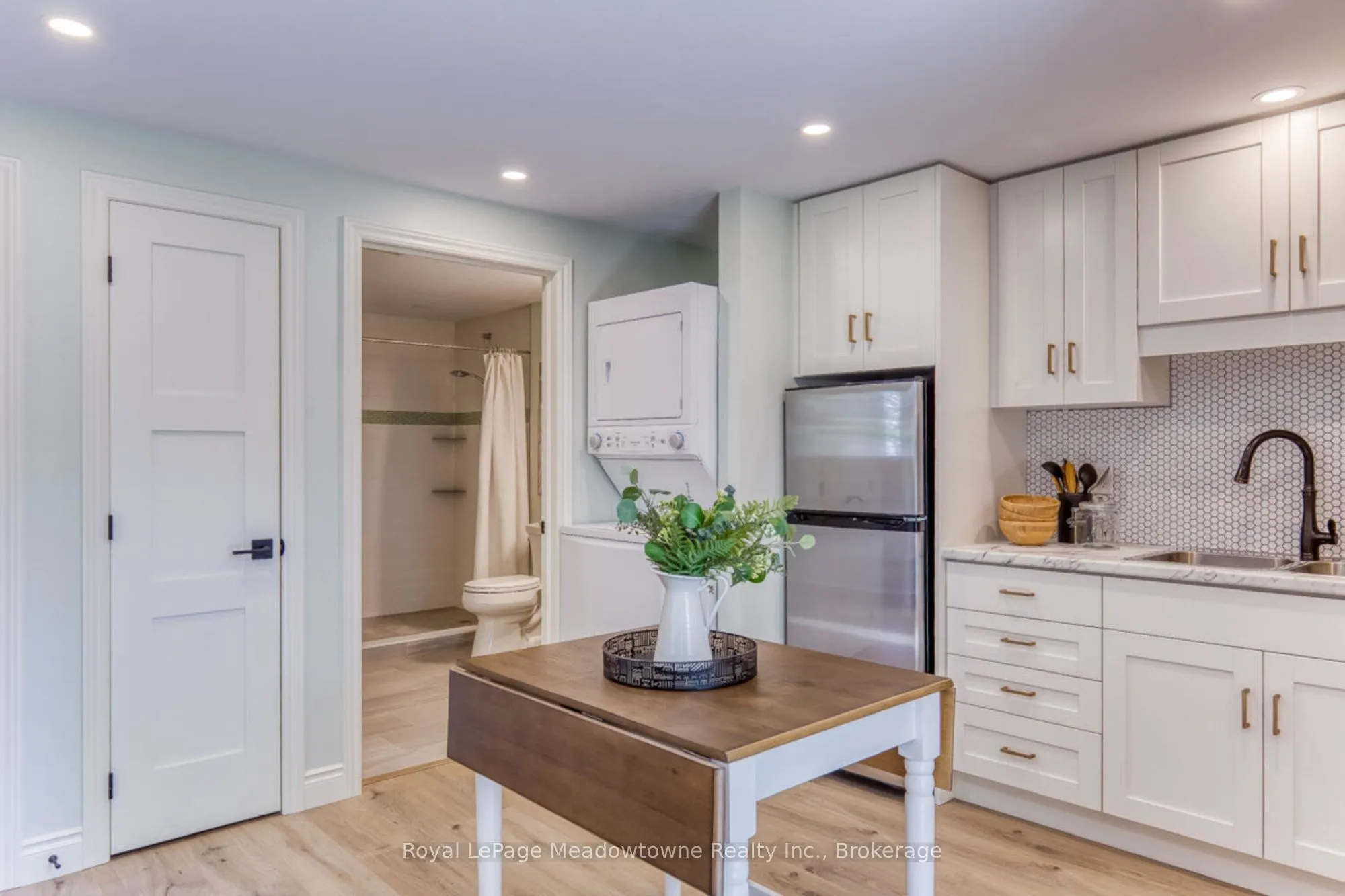 30 Cluthe Crescent