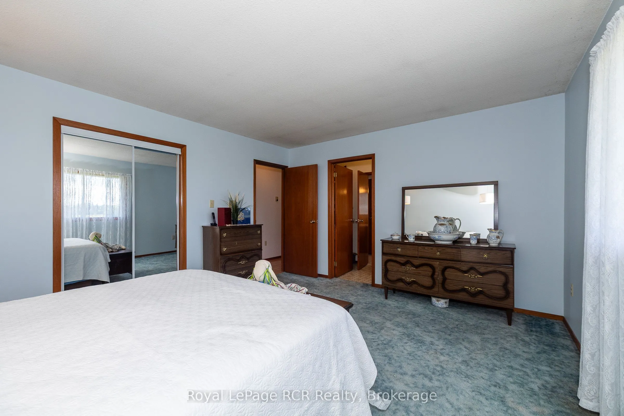 260456 Sideroad 200 S