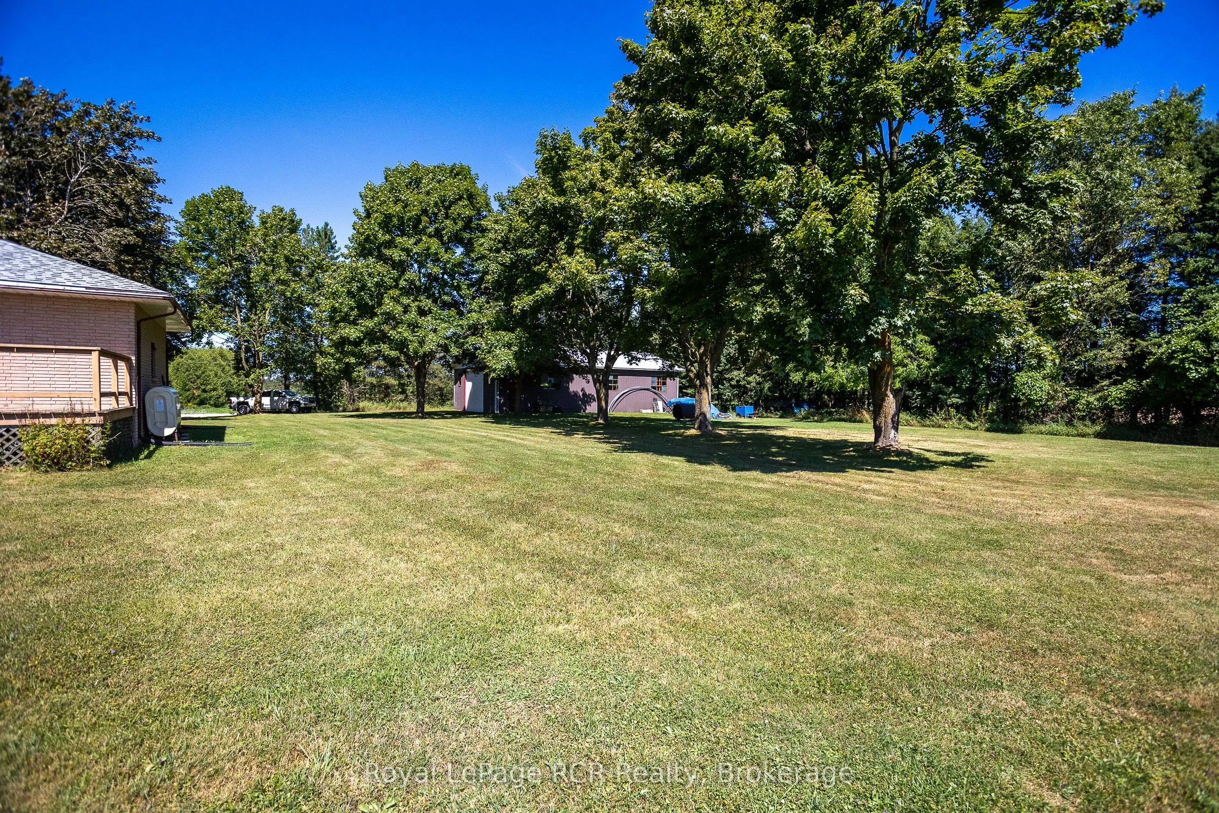 260456 Sideroad 200 S