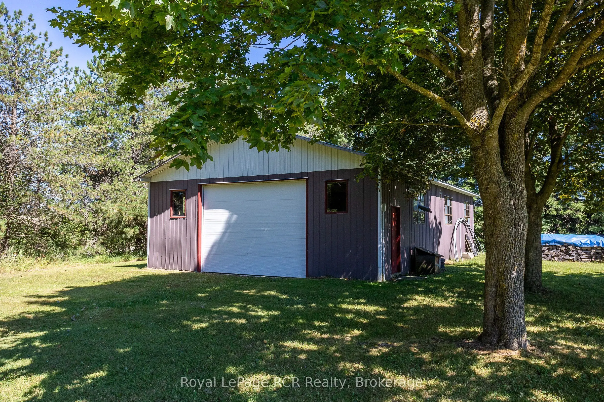 260456 Sideroad 200 S