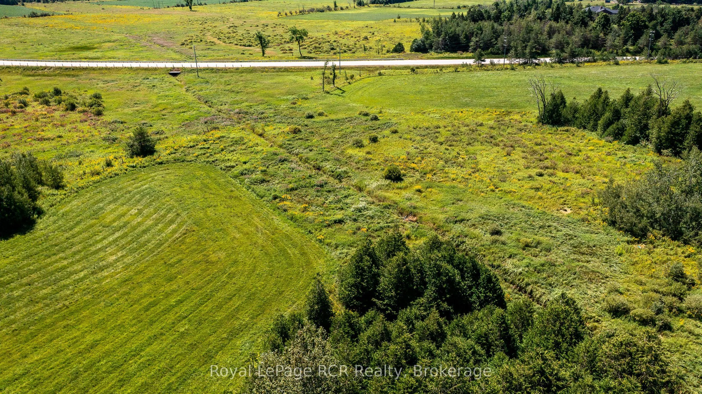 260456 Sideroad 200 S