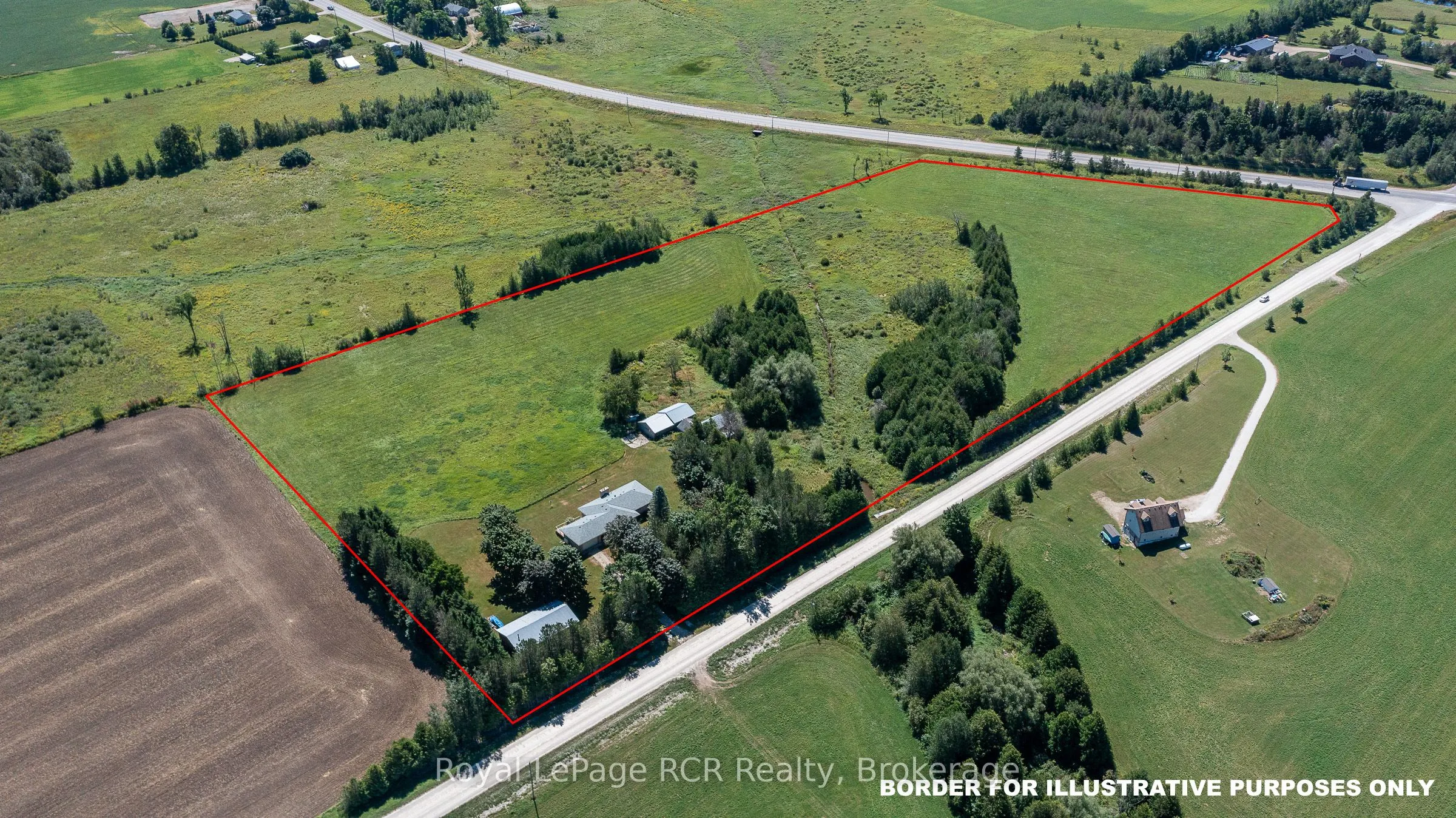 260456 Sideroad 200 S