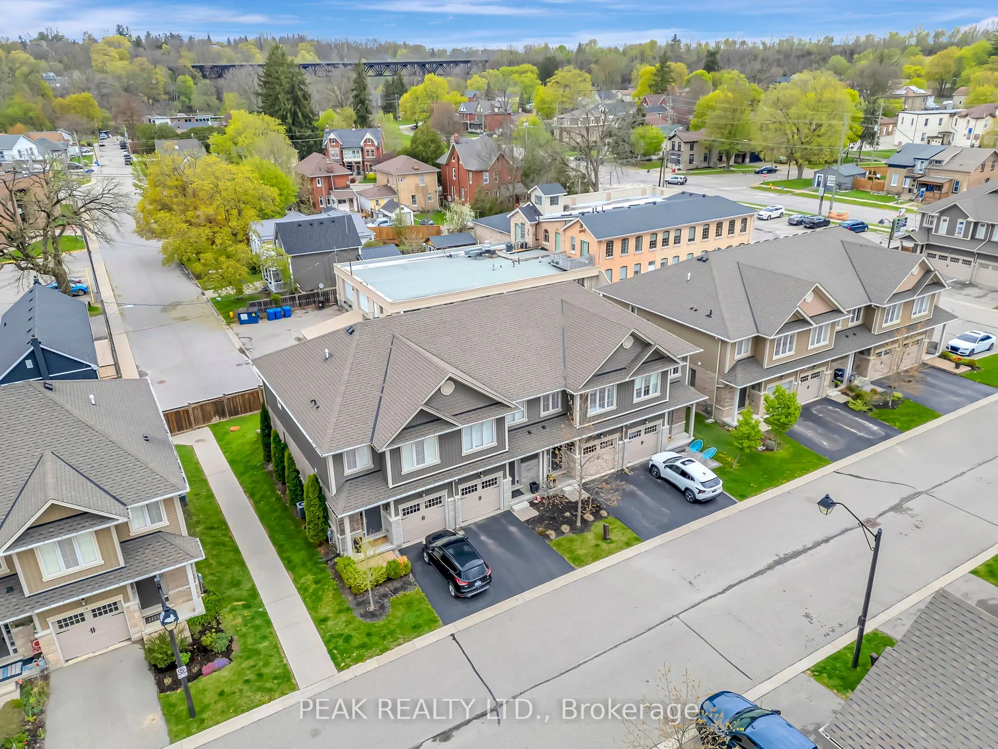 80 Willow Street, #33