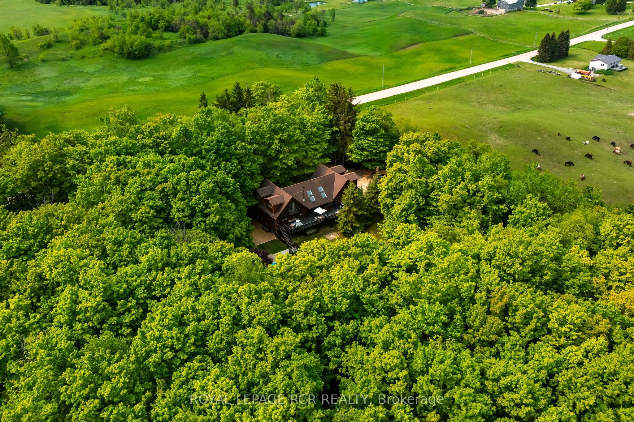 427049 25th Side Road