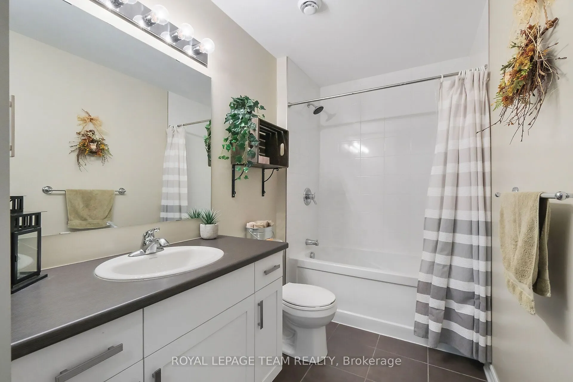 220 Pembina Private, #18