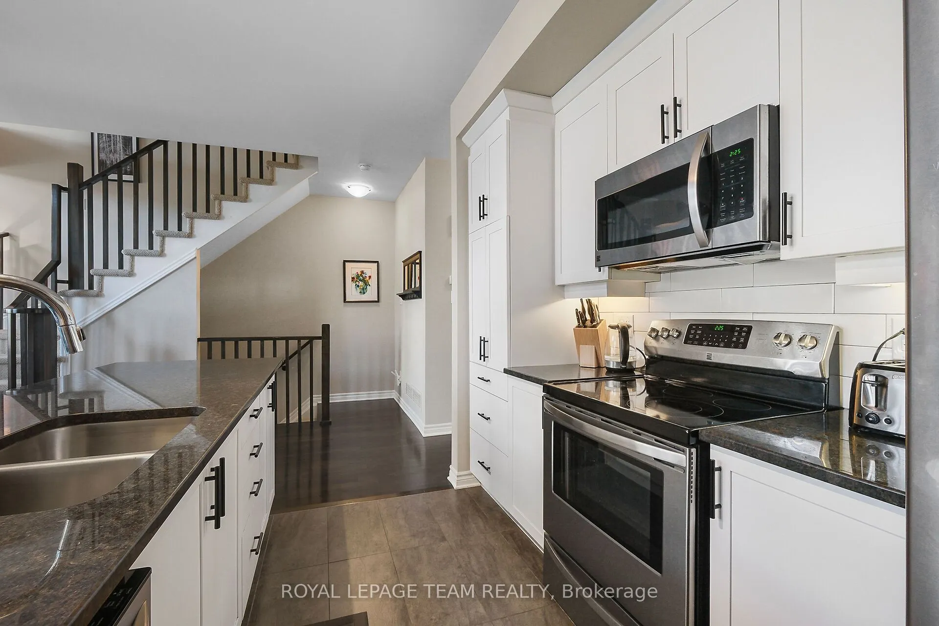 220 Pembina Private, #18