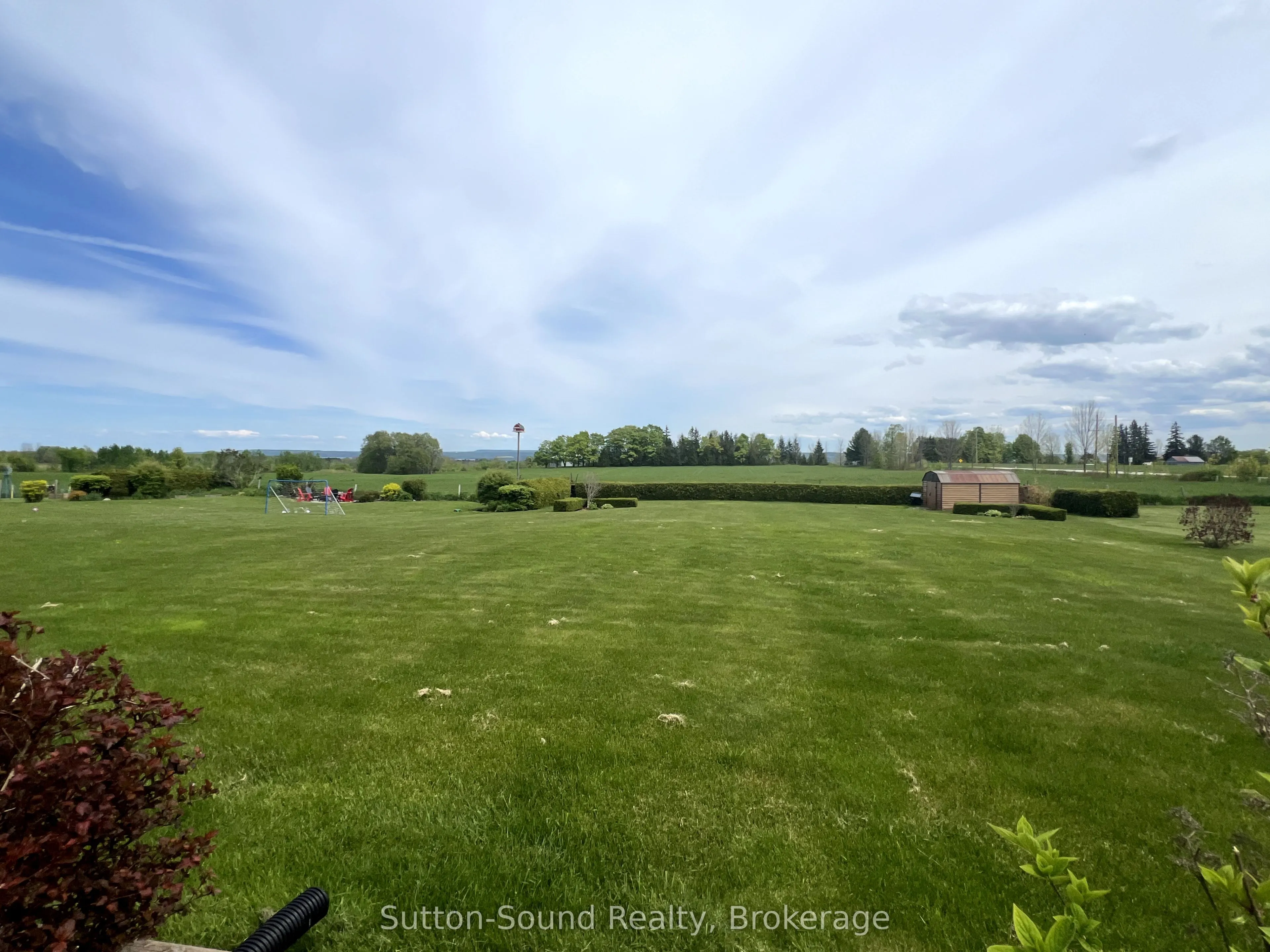 178463 Grey Rd 17 Road