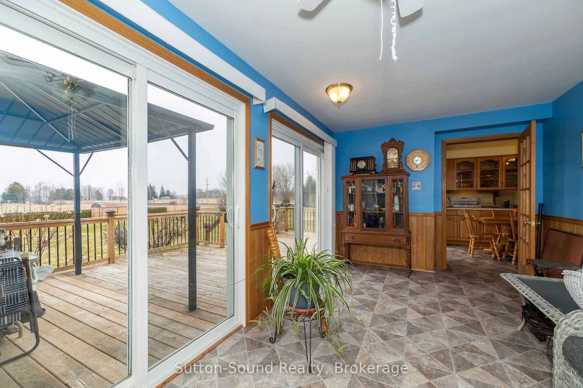 178463 Grey Rd 17 Road