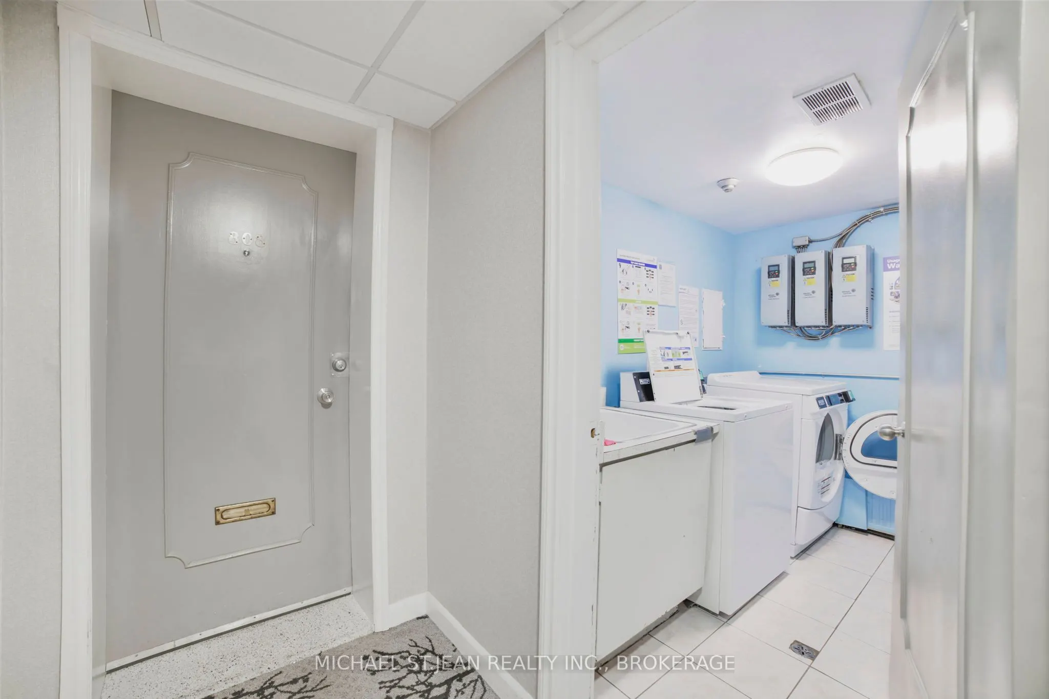 8 Woodman Drive S, #808