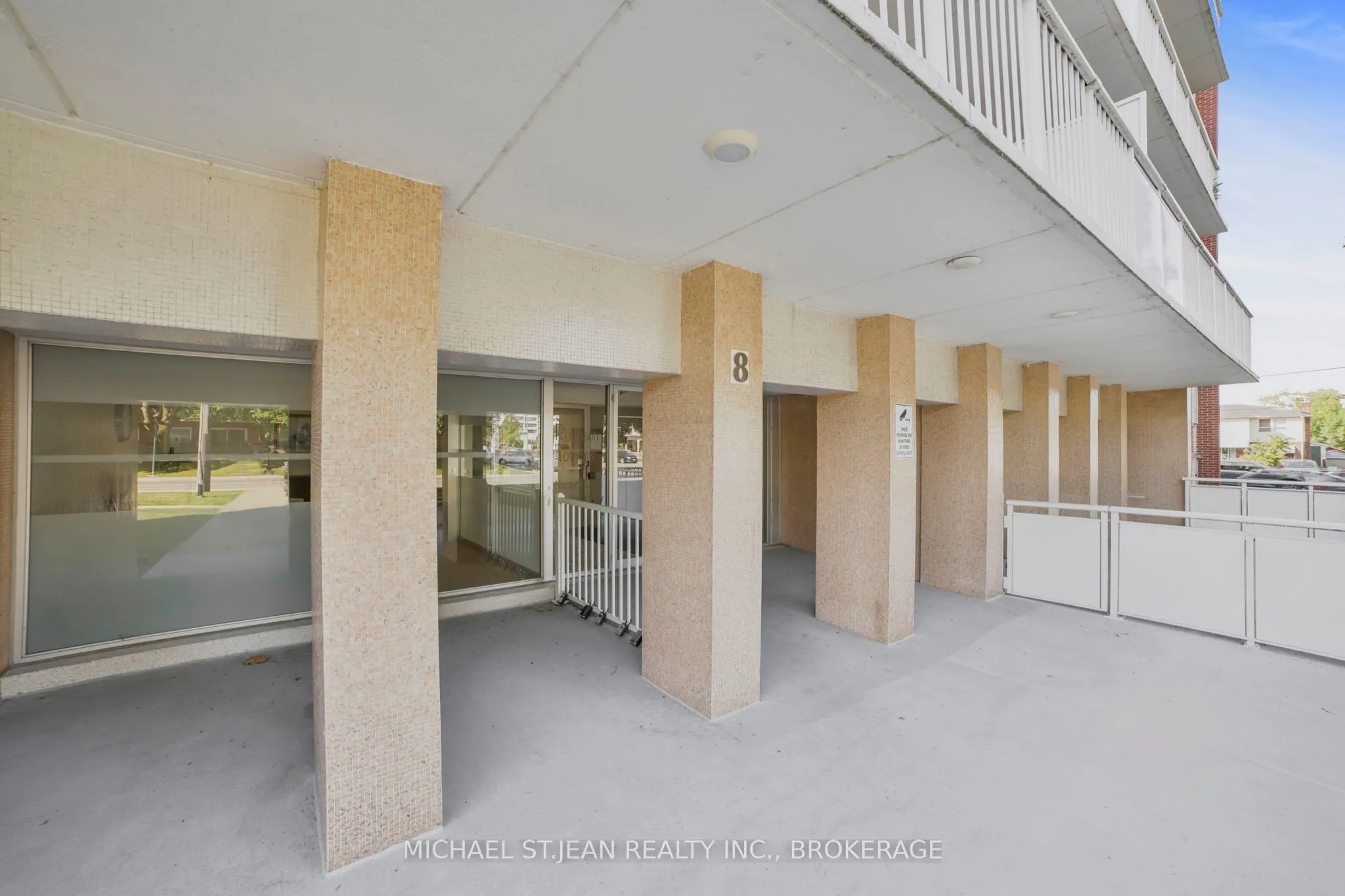 8 Woodman Drive S, #808