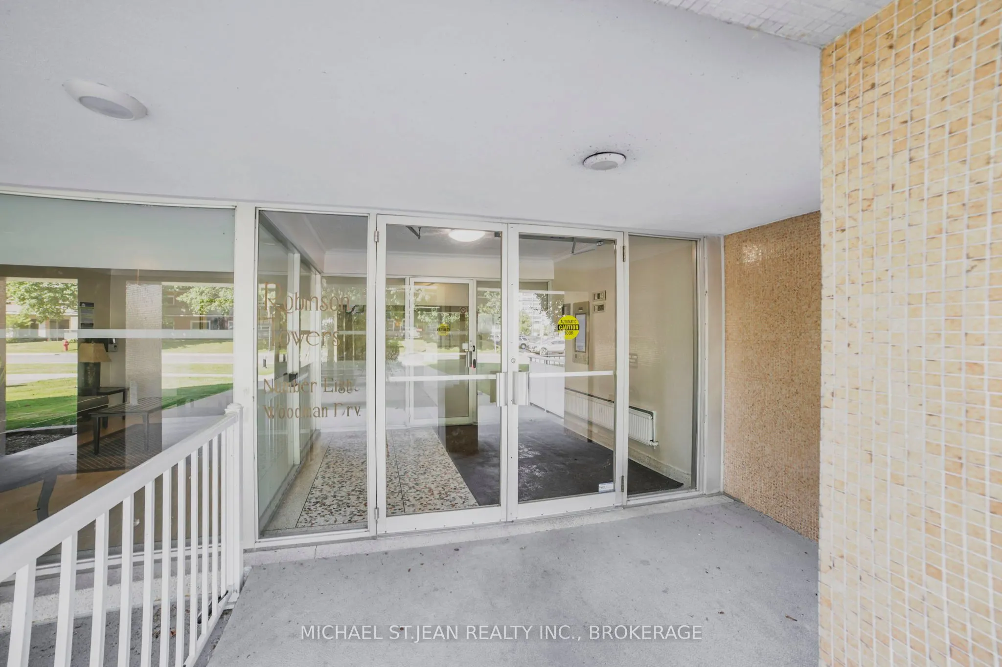 8 Woodman Drive S, #808