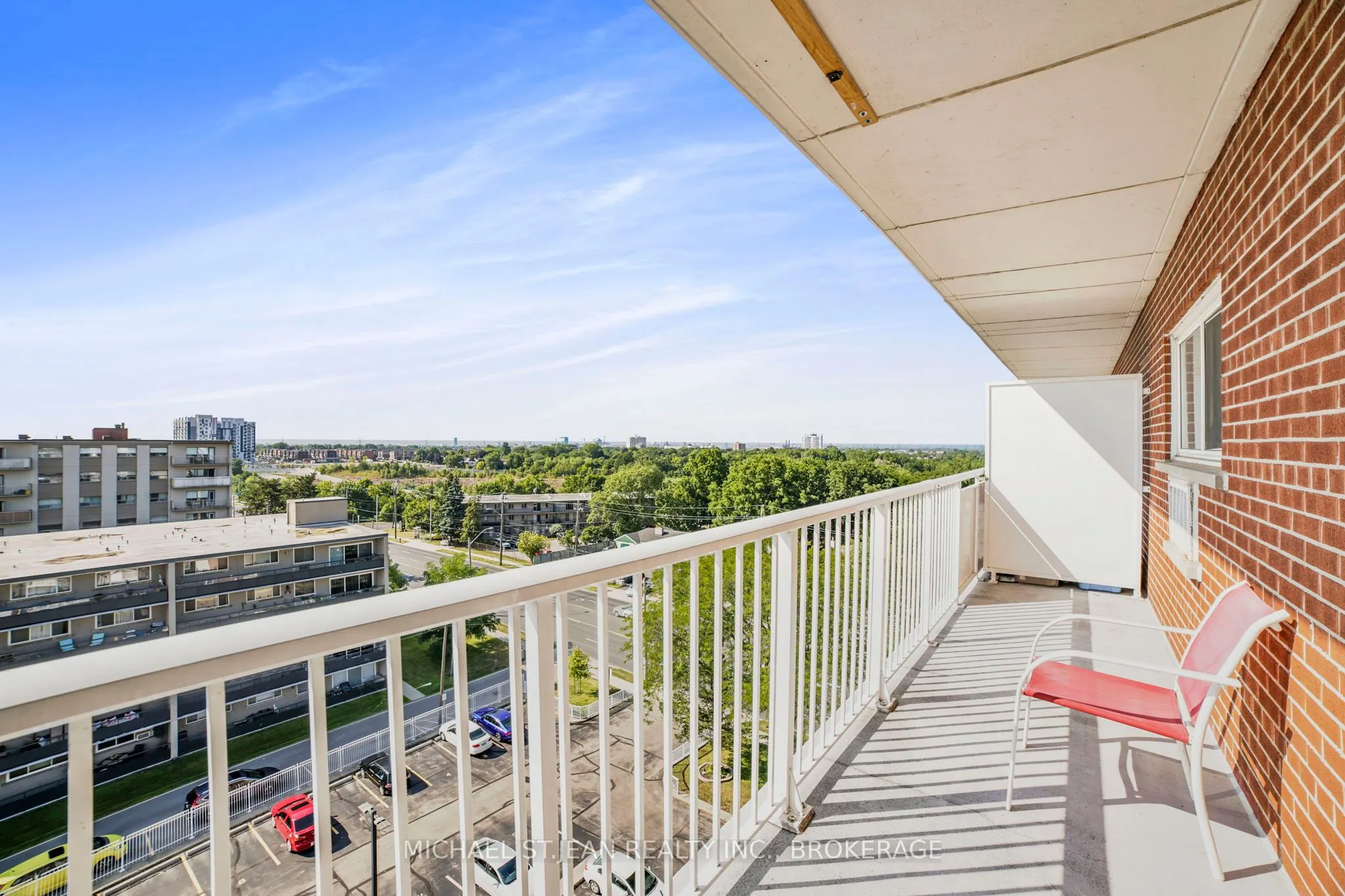 8 Woodman Drive S, #808