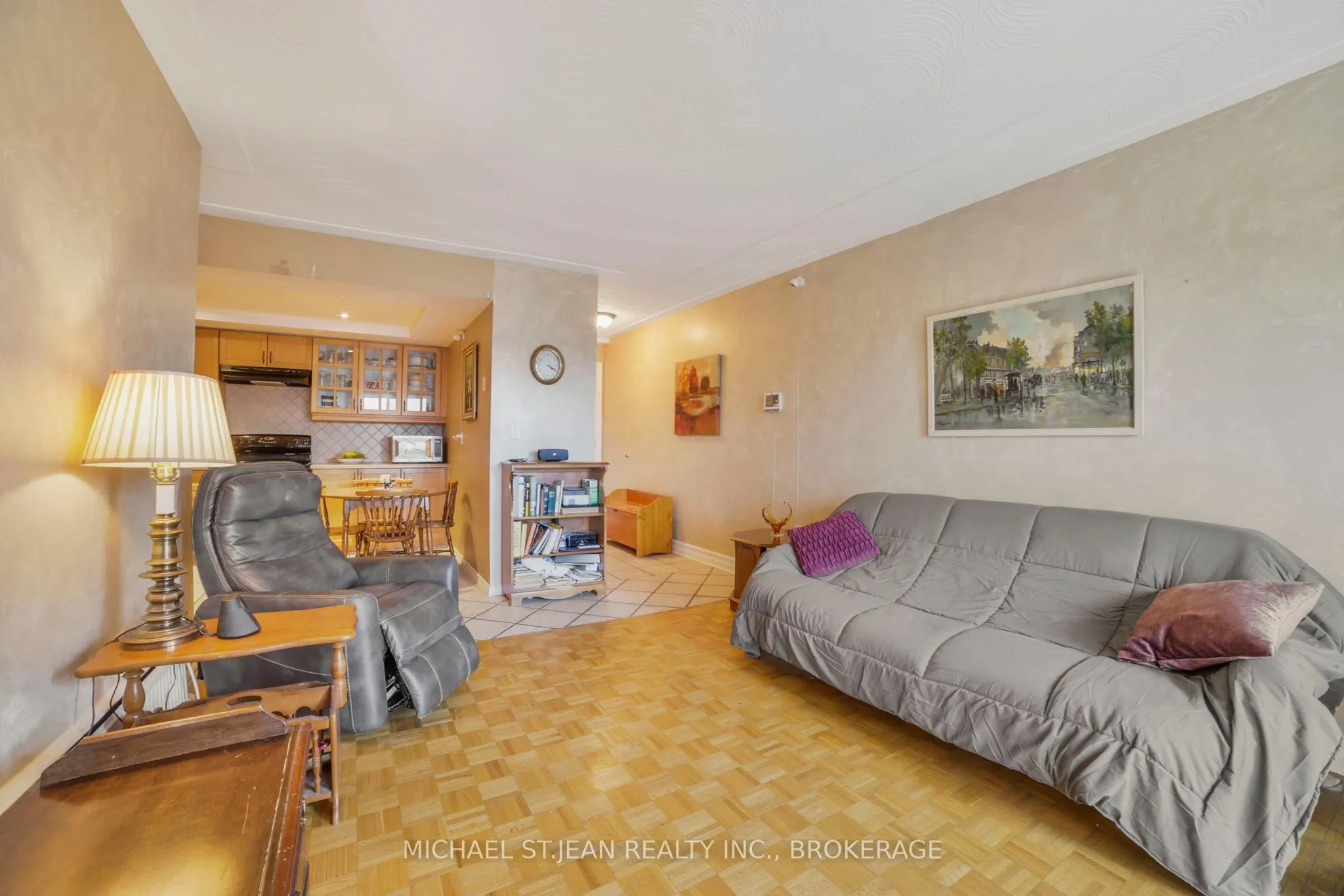 8 Woodman Drive S, #808