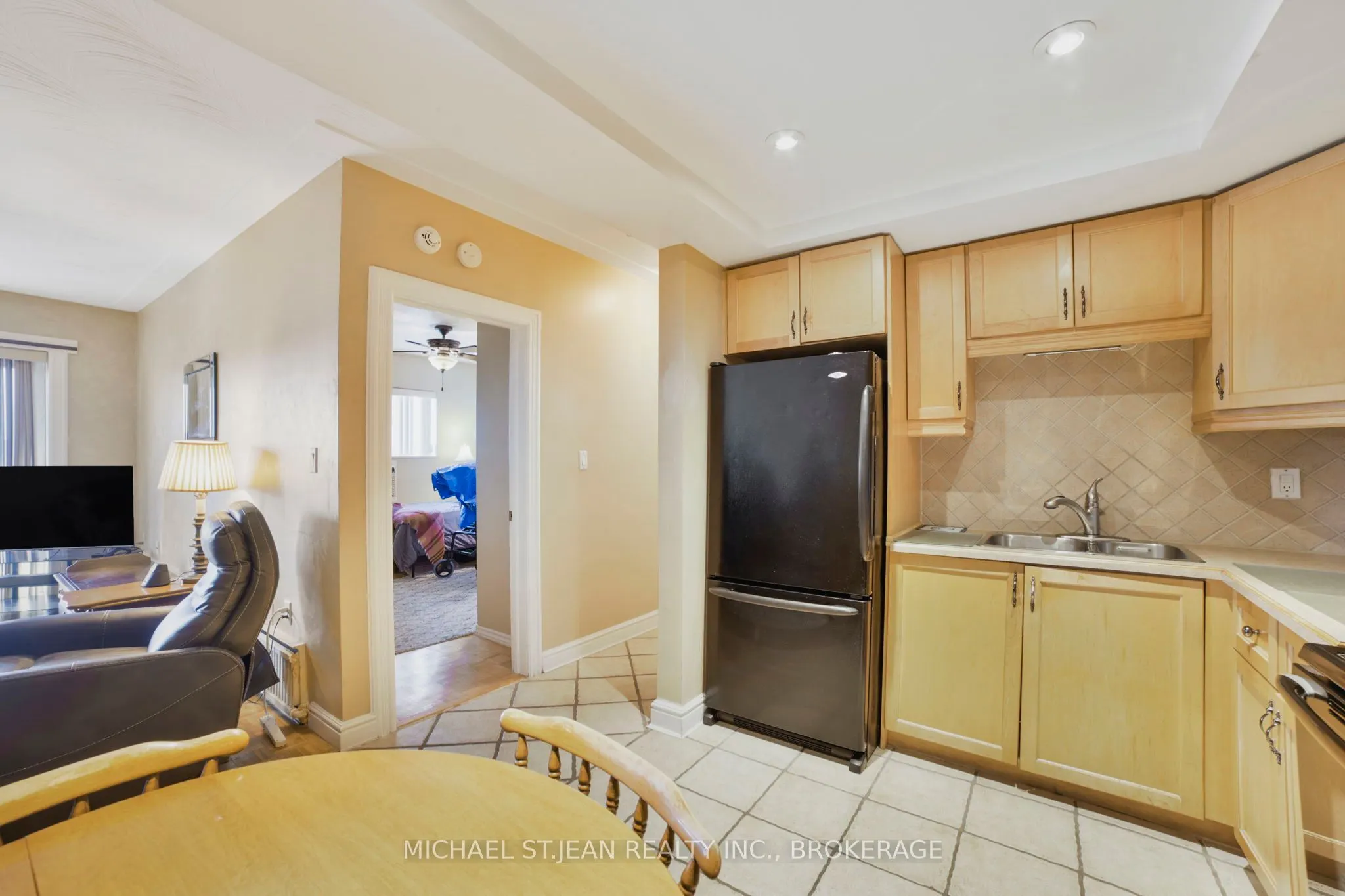 8 Woodman Drive S, #808
