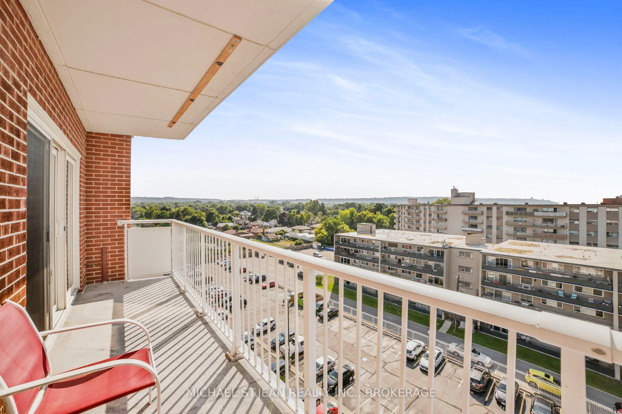 8 Woodman Drive S, #808
