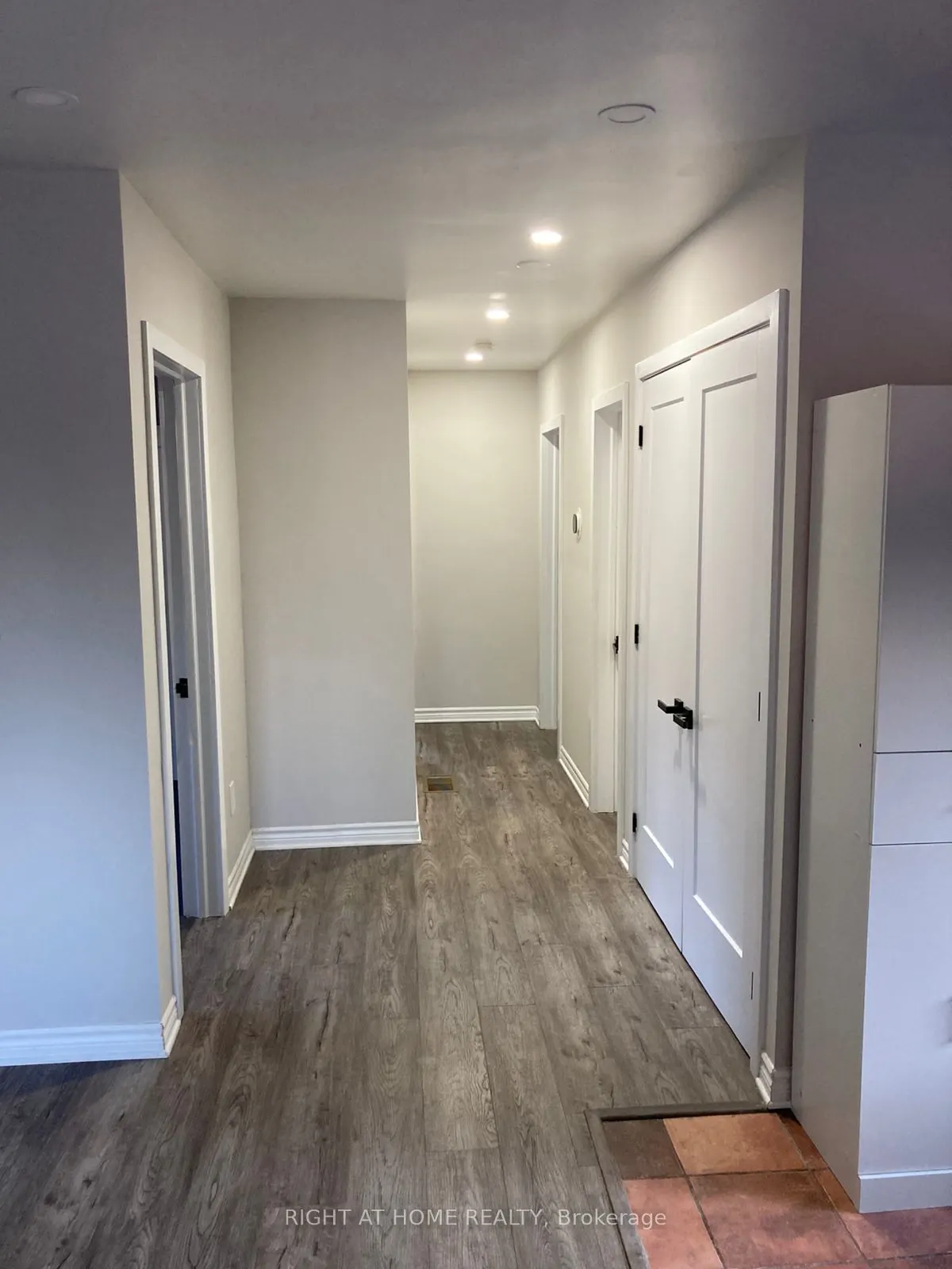 830 Brucedale Avenue E, #Upper