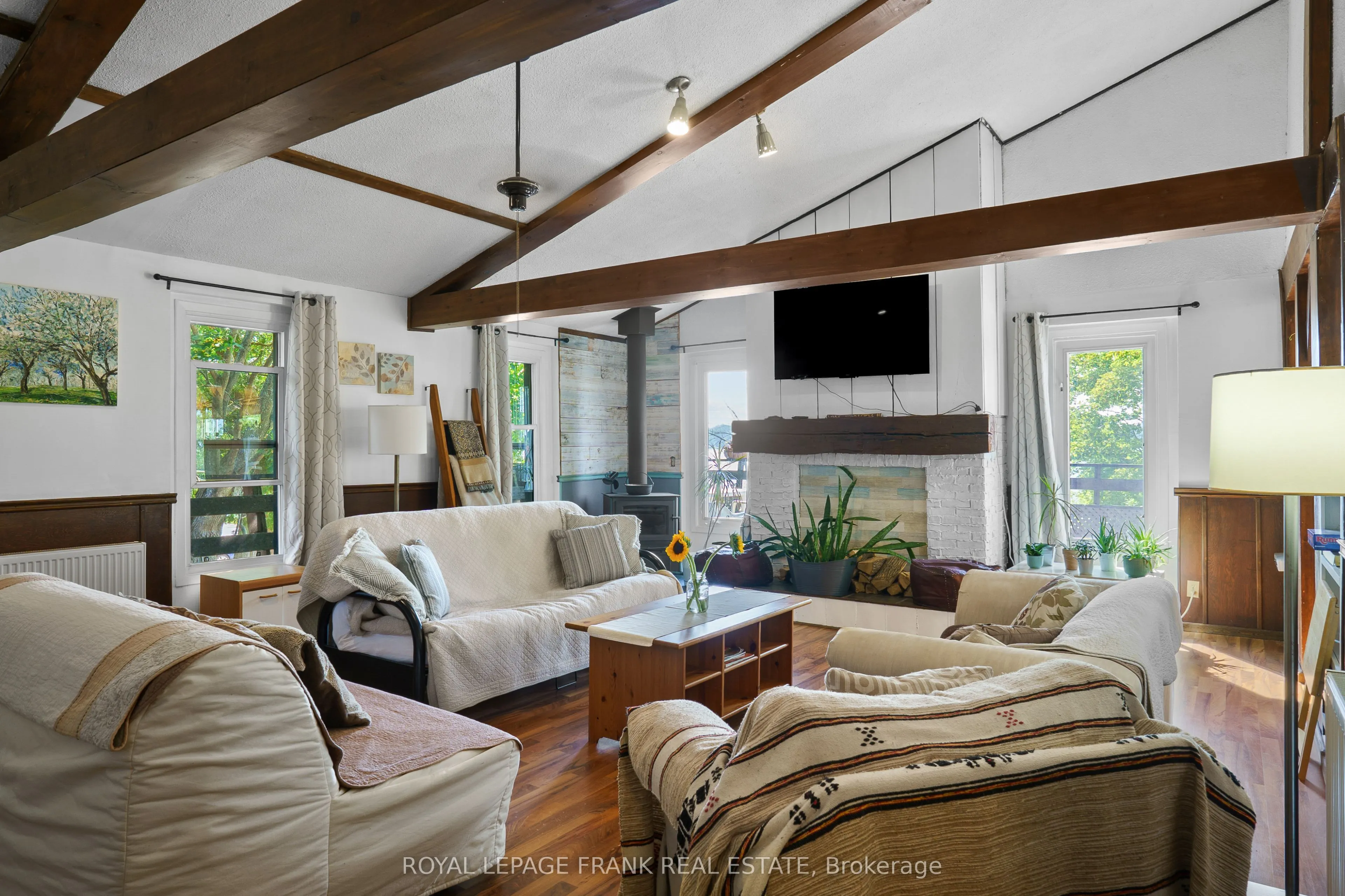 230-232 Lake Dalrymple Road