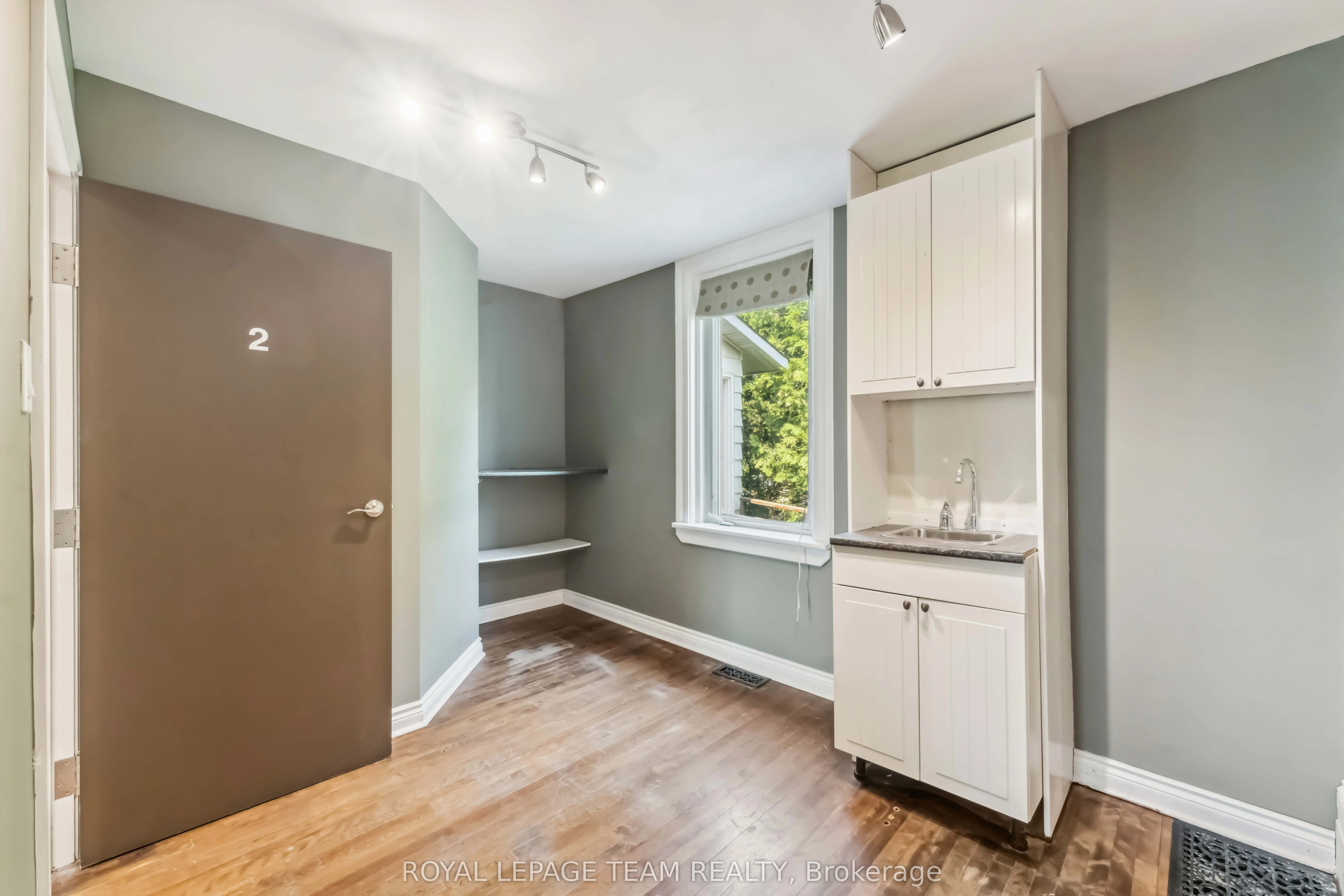 1538 Stittsville Main Street