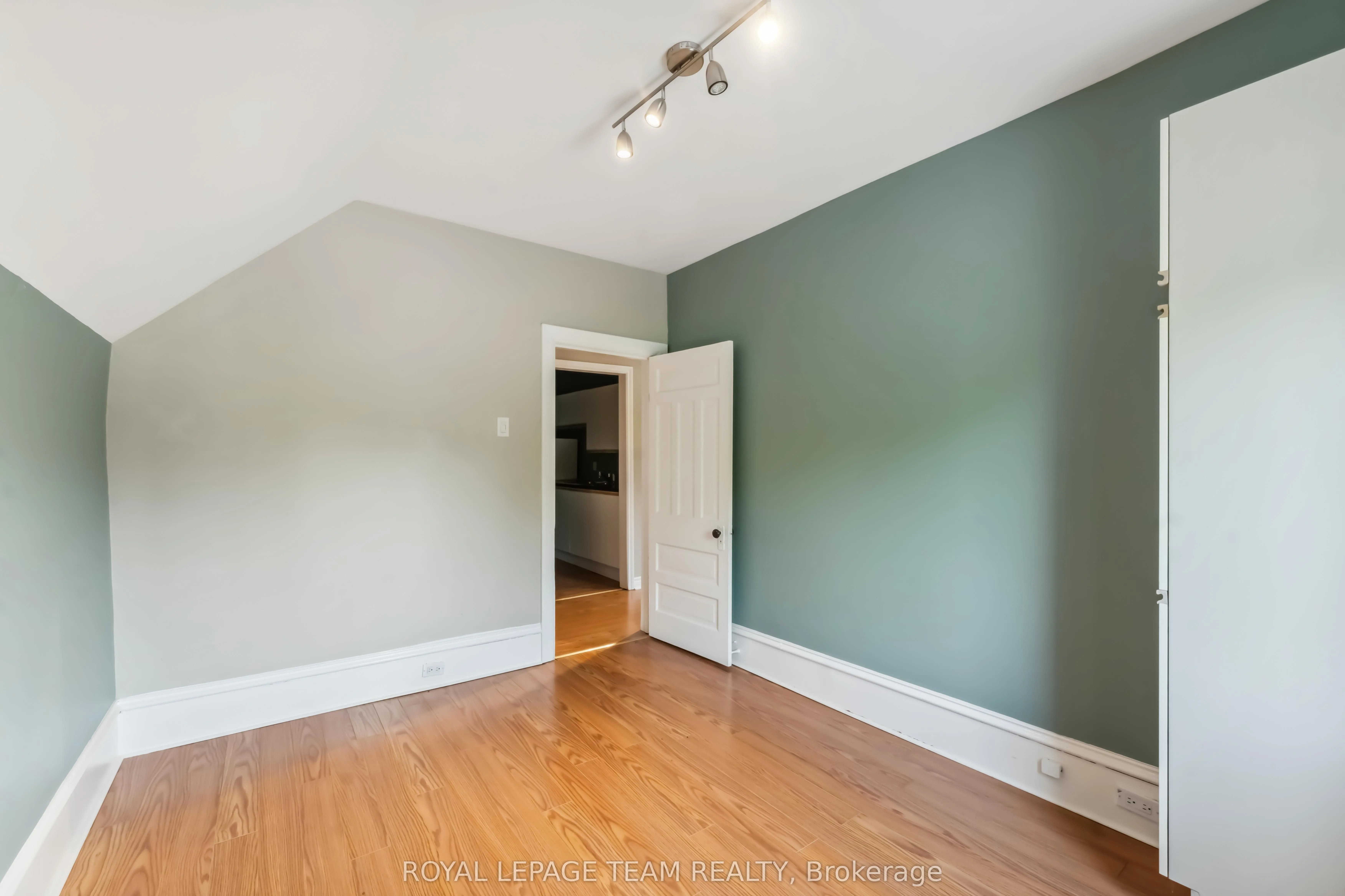 1538 Stittsville Main Street