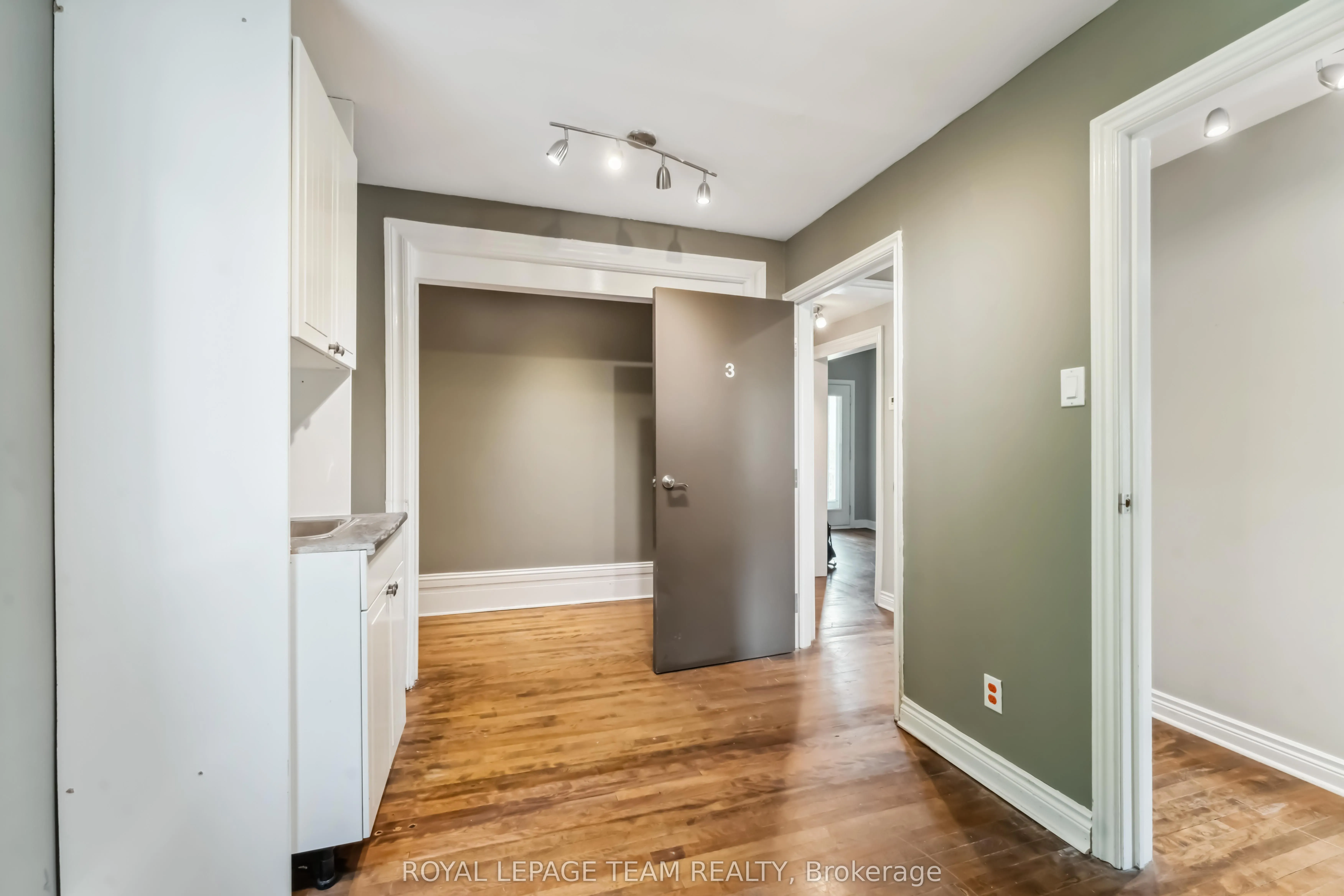 1538 Stittsville Main Street