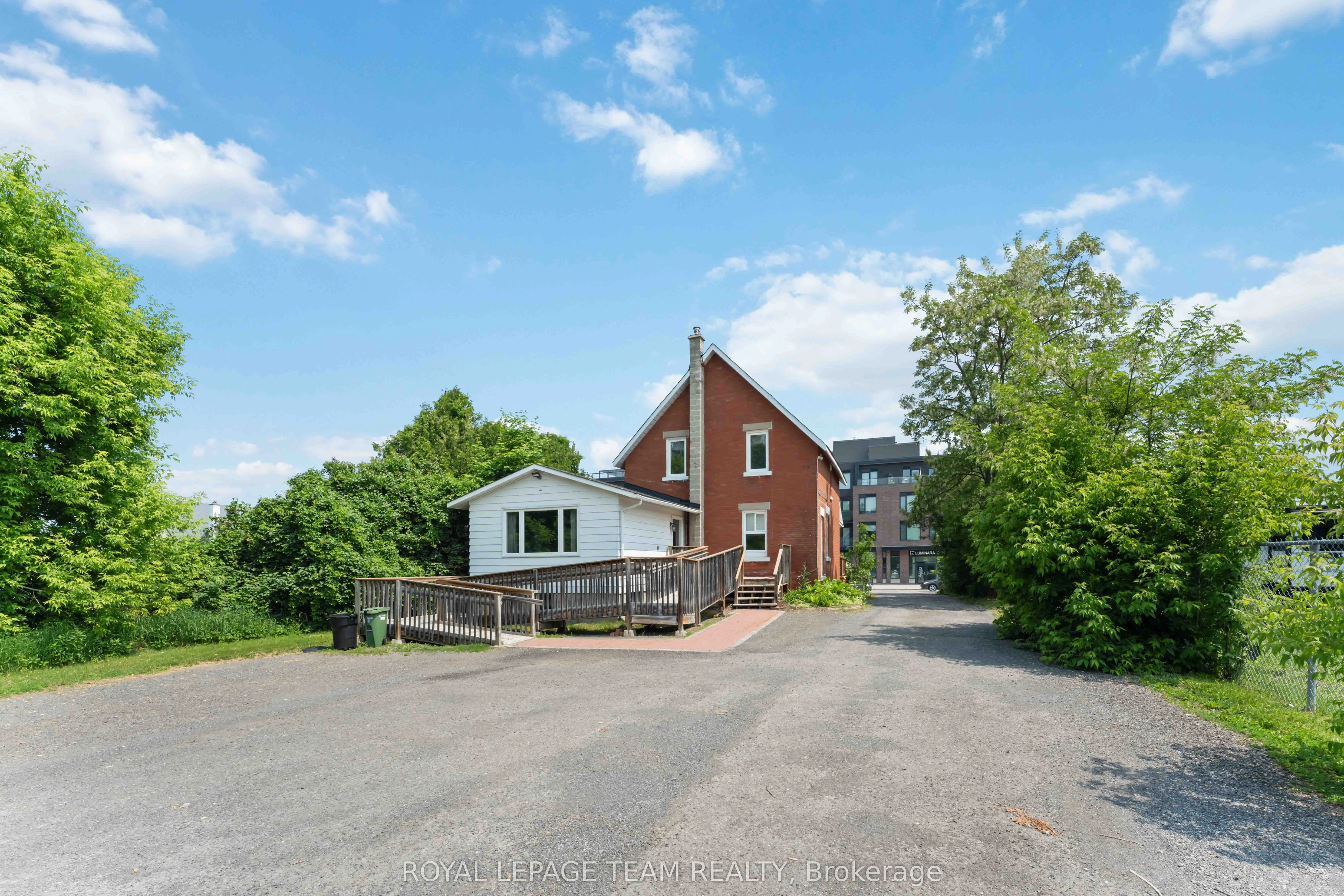 1538 Stittsville Main Street