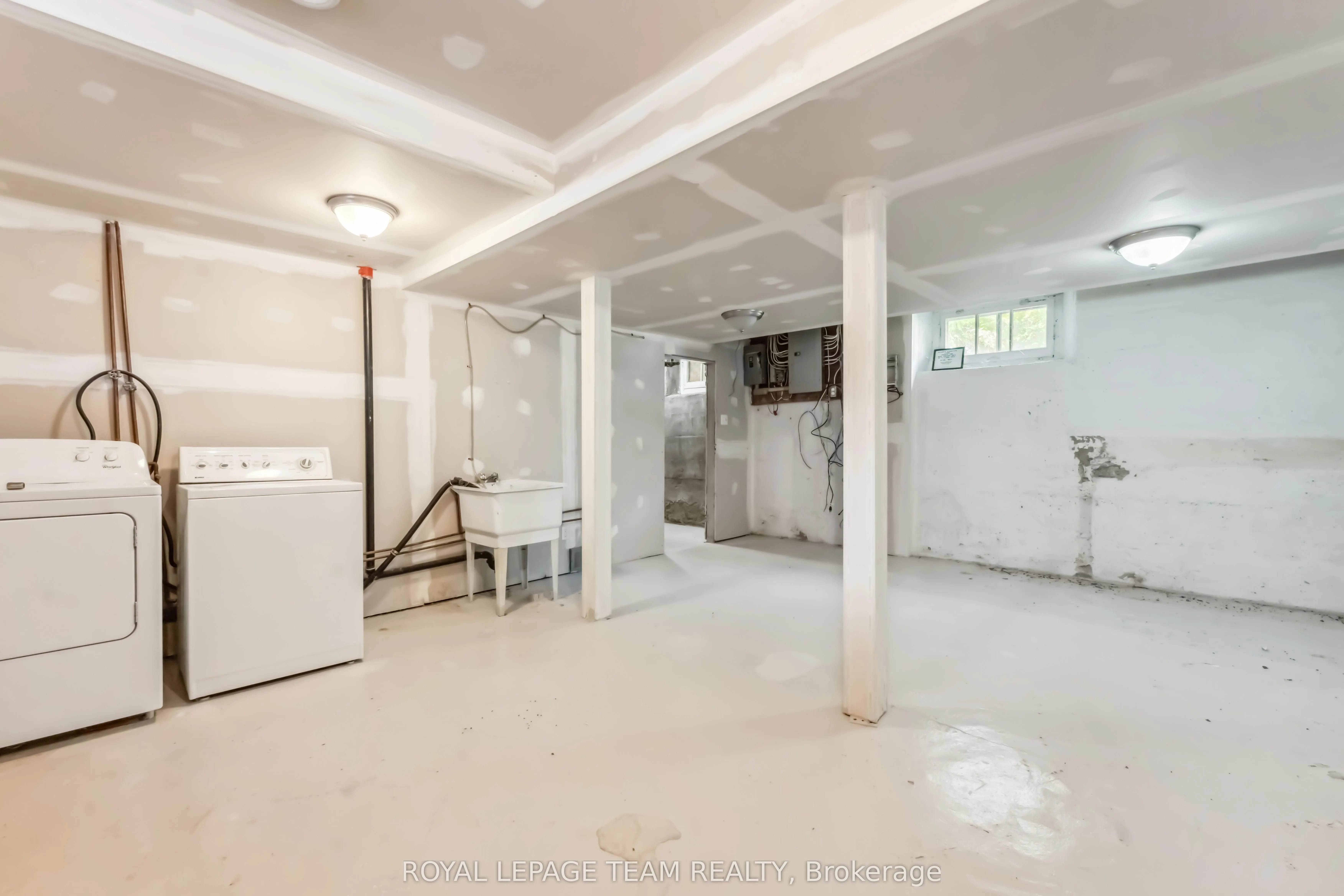 1538 Stittsville Main Street