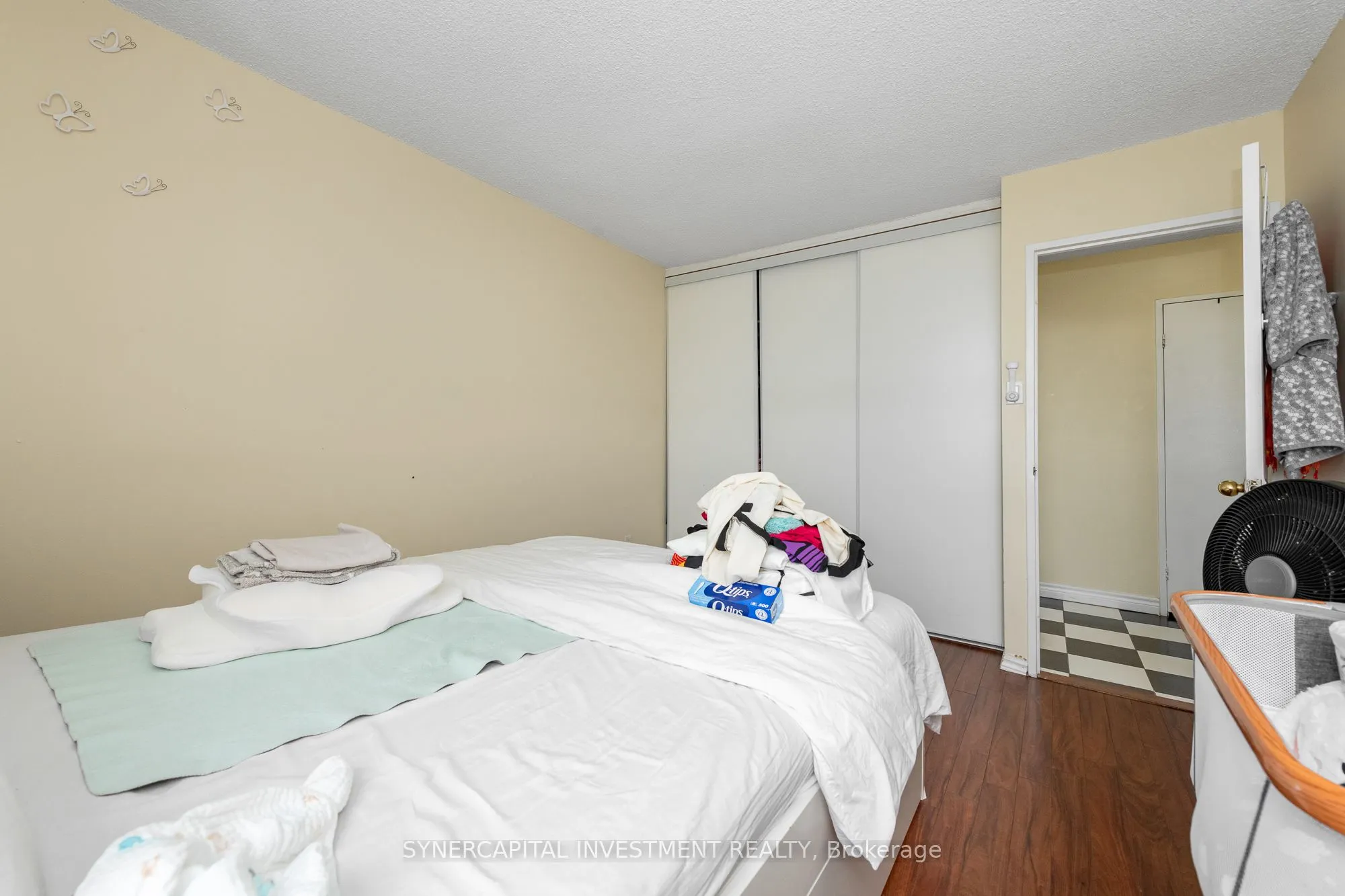 2000 Jasmine Crescent, #1202