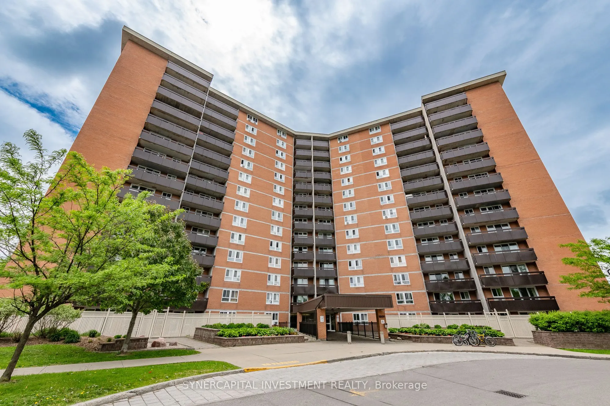 2000 Jasmine Crescent, #1202