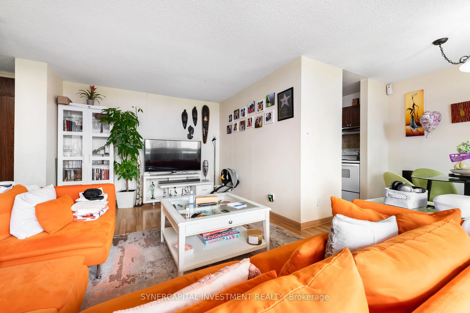 2000 Jasmine Crescent, #1202