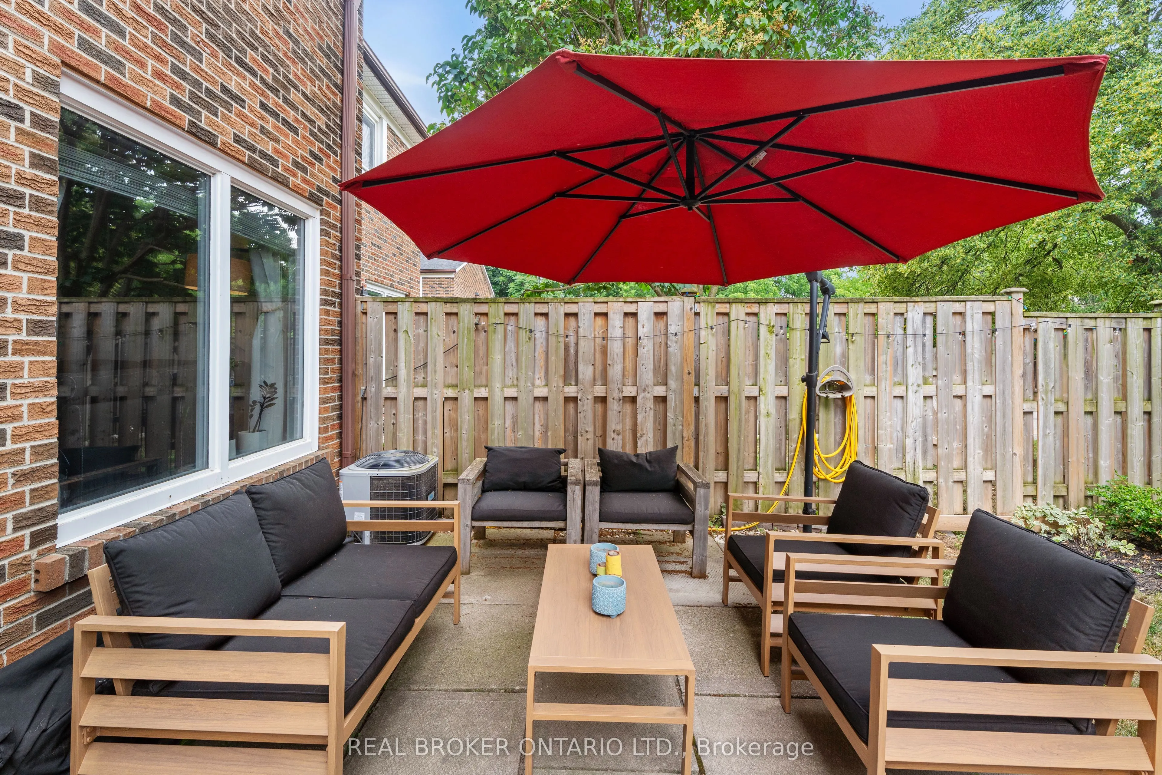121 Bagot Street, #2