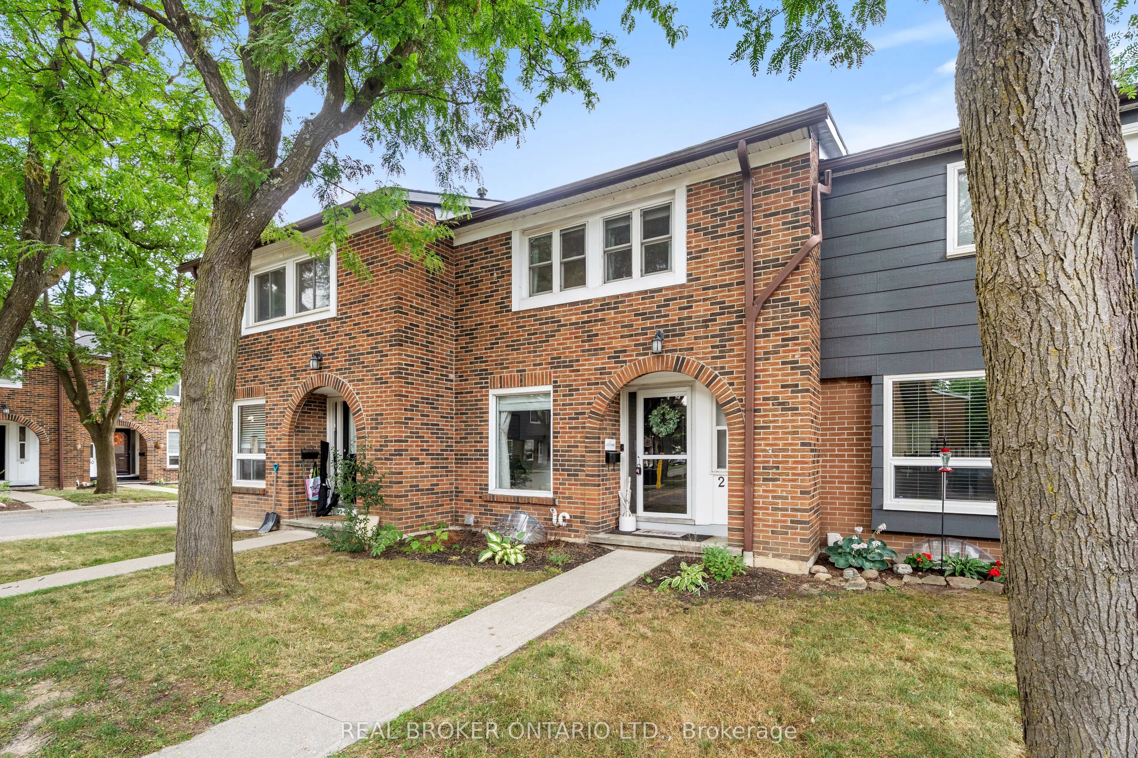 121 Bagot Street, #2