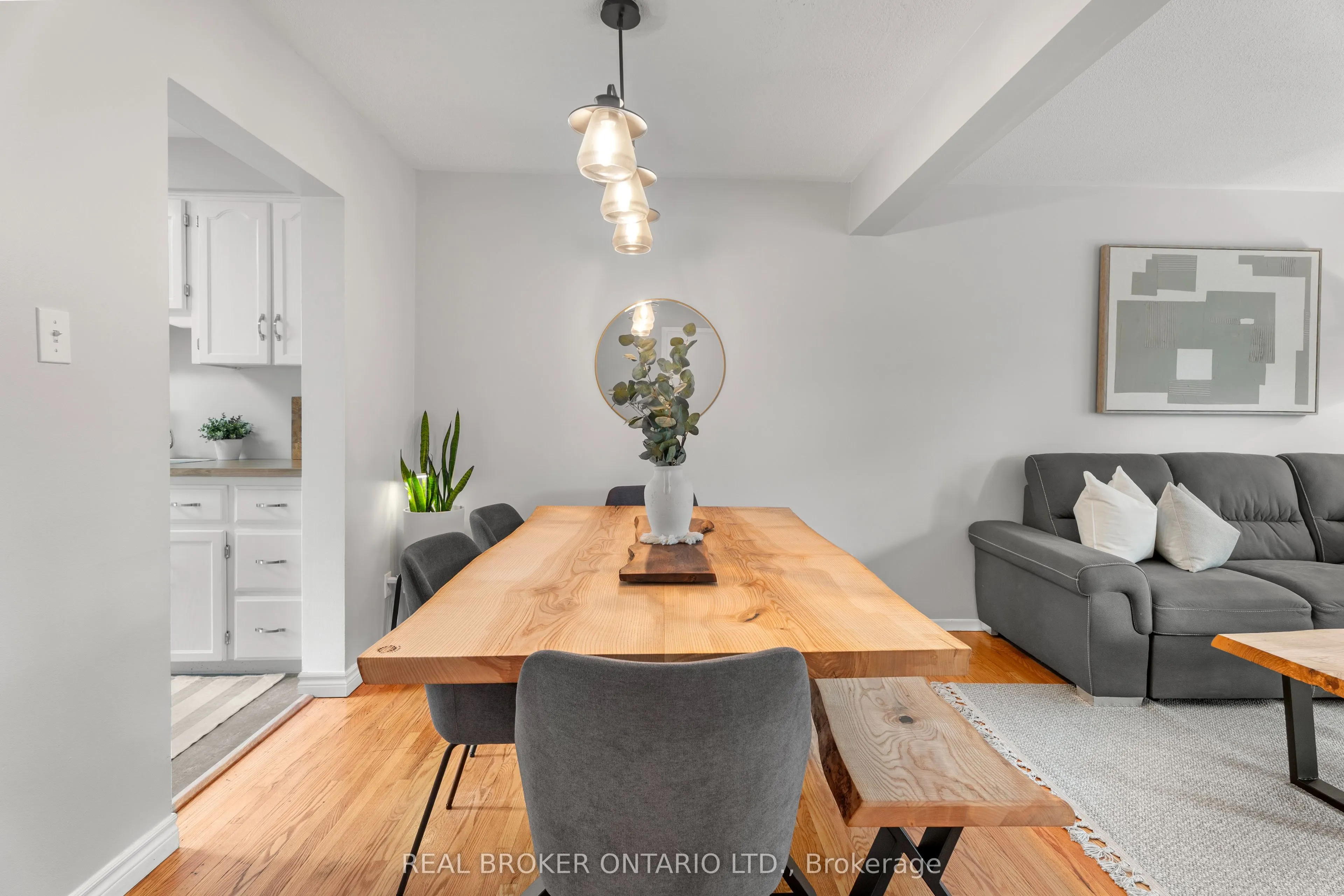 121 Bagot Street, #2