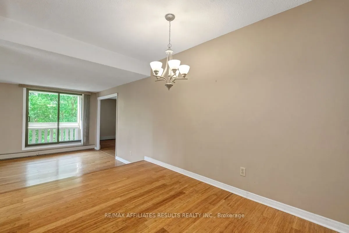 415 Greenview Avenue, #304