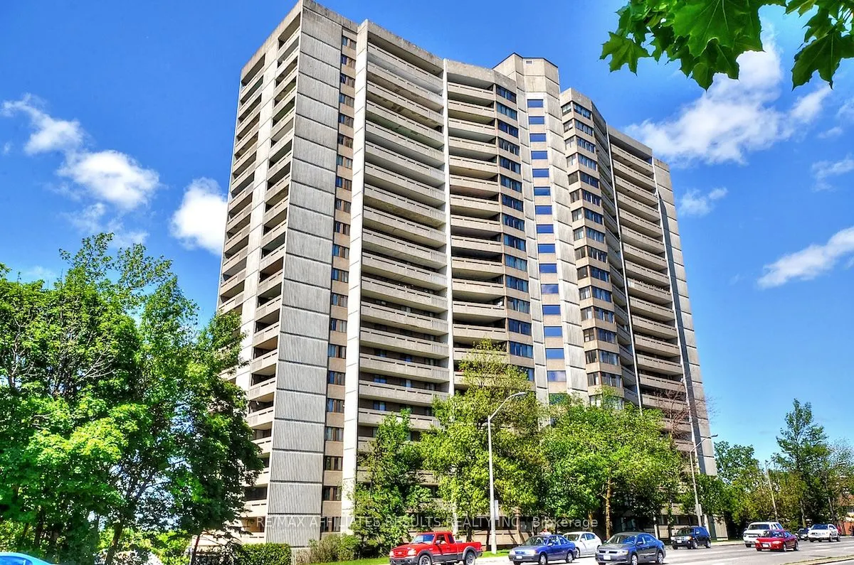 415 Greenview Avenue, #304