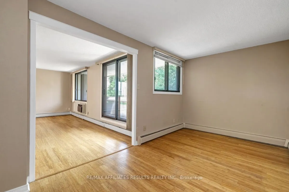 415 Greenview Avenue, #304