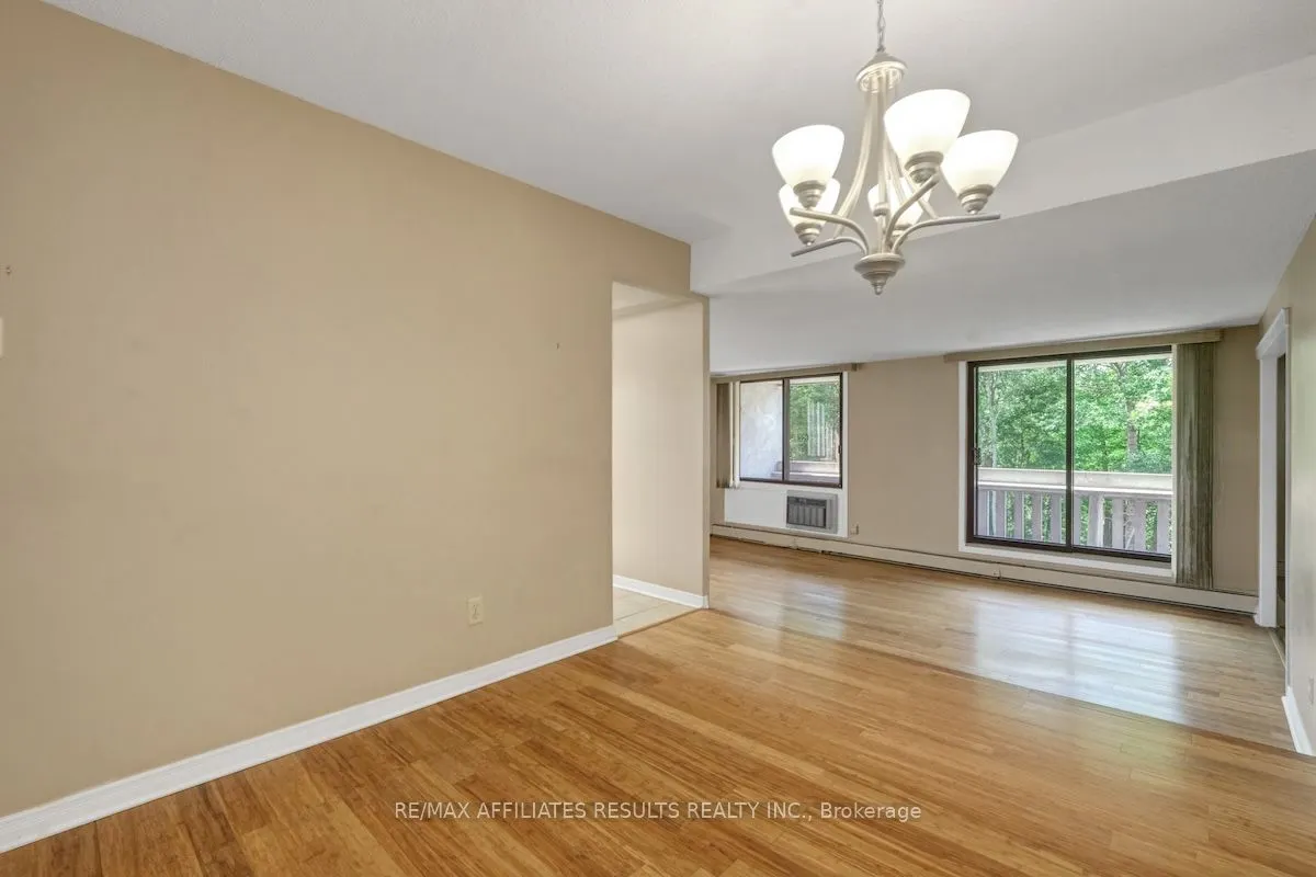 415 Greenview Avenue, #304