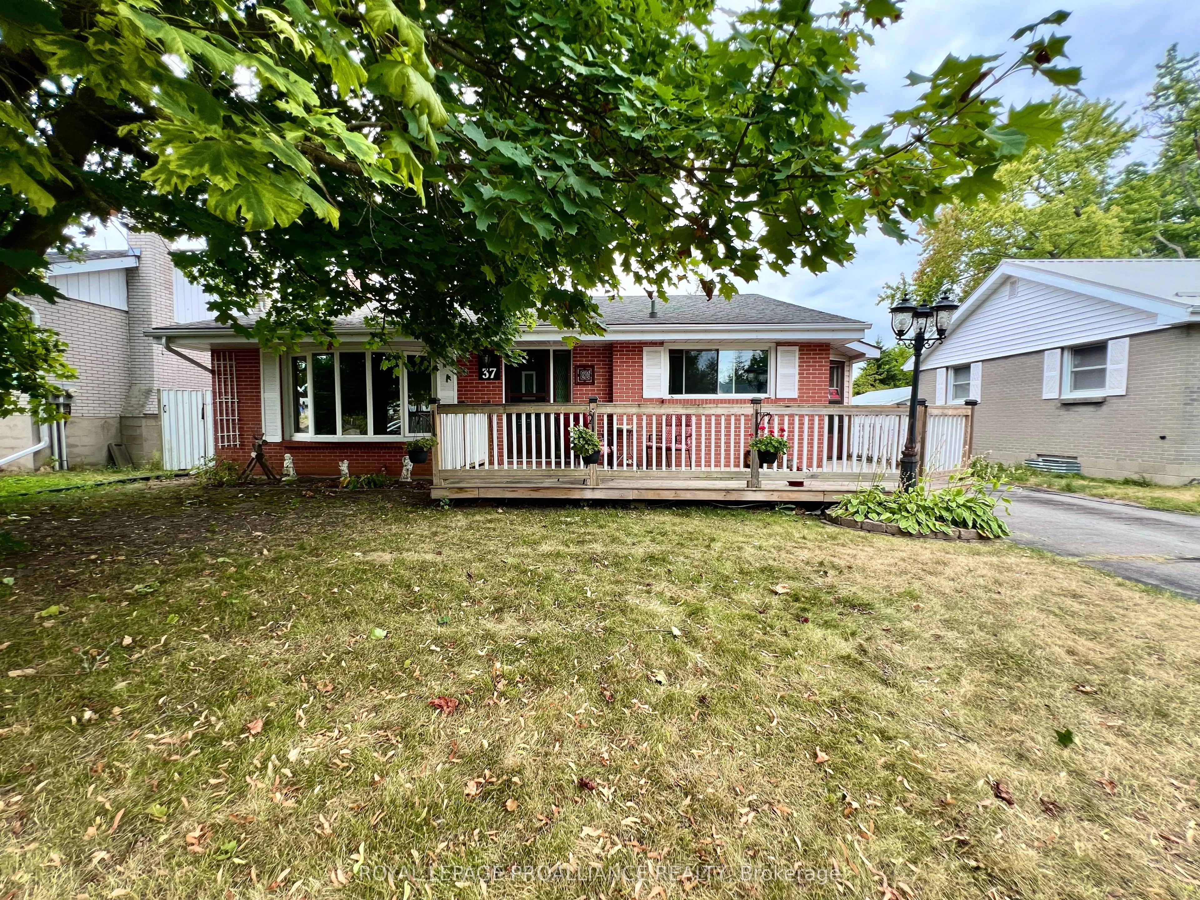 37 Bongard Crescent