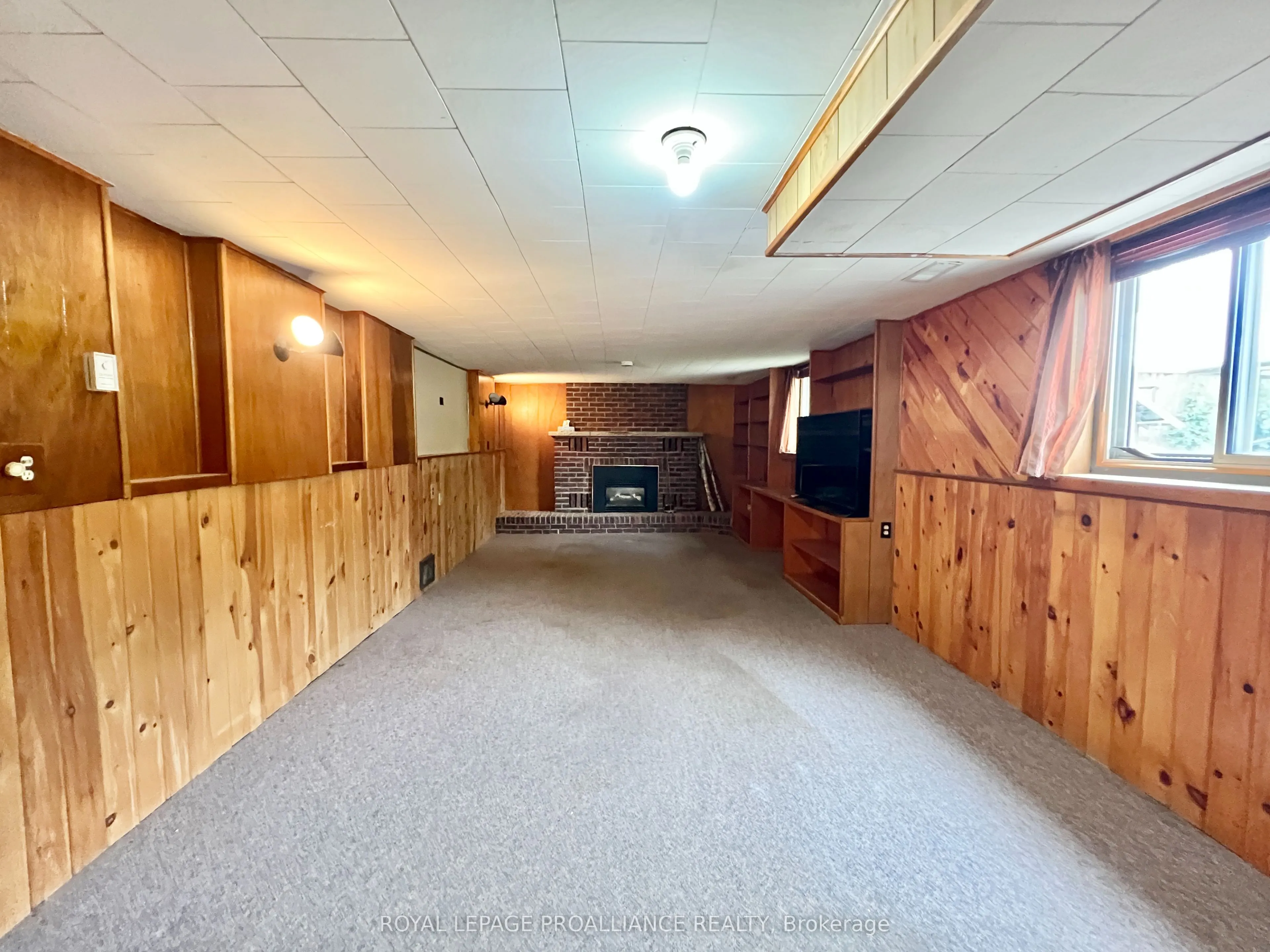 37 Bongard Crescent