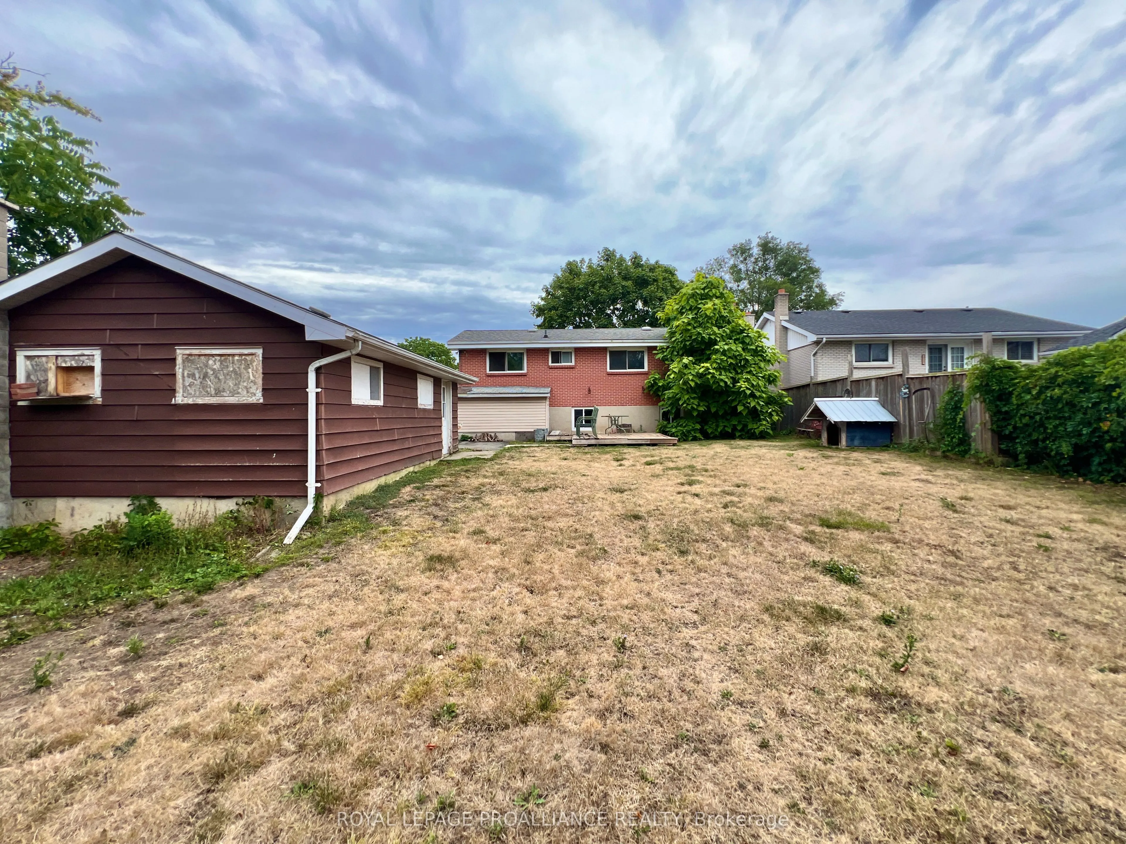 37 Bongard Crescent